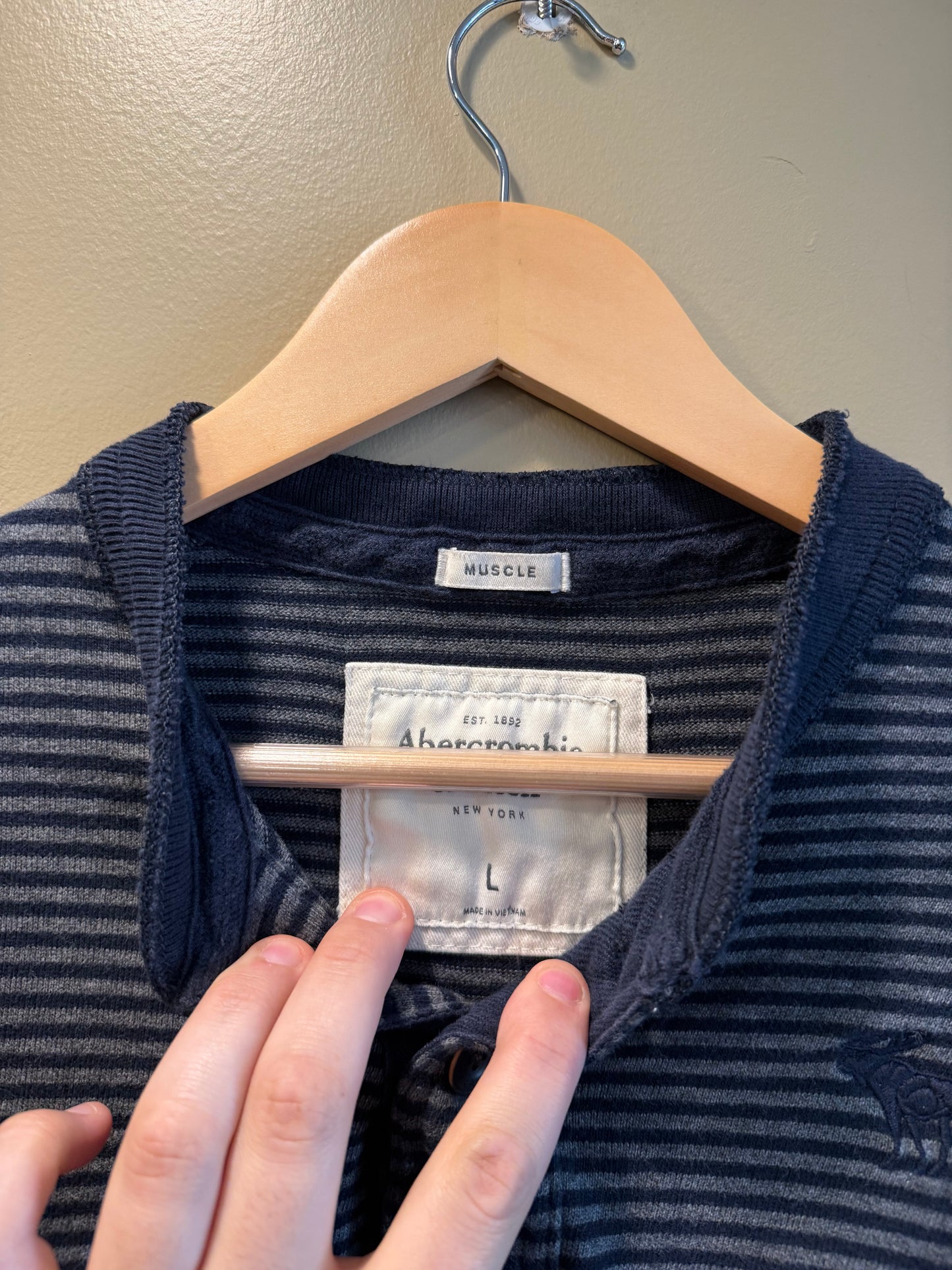 Vintage Abercrombie & Fitch Moose Blue Striped Long Sleeve T-Shirt- L