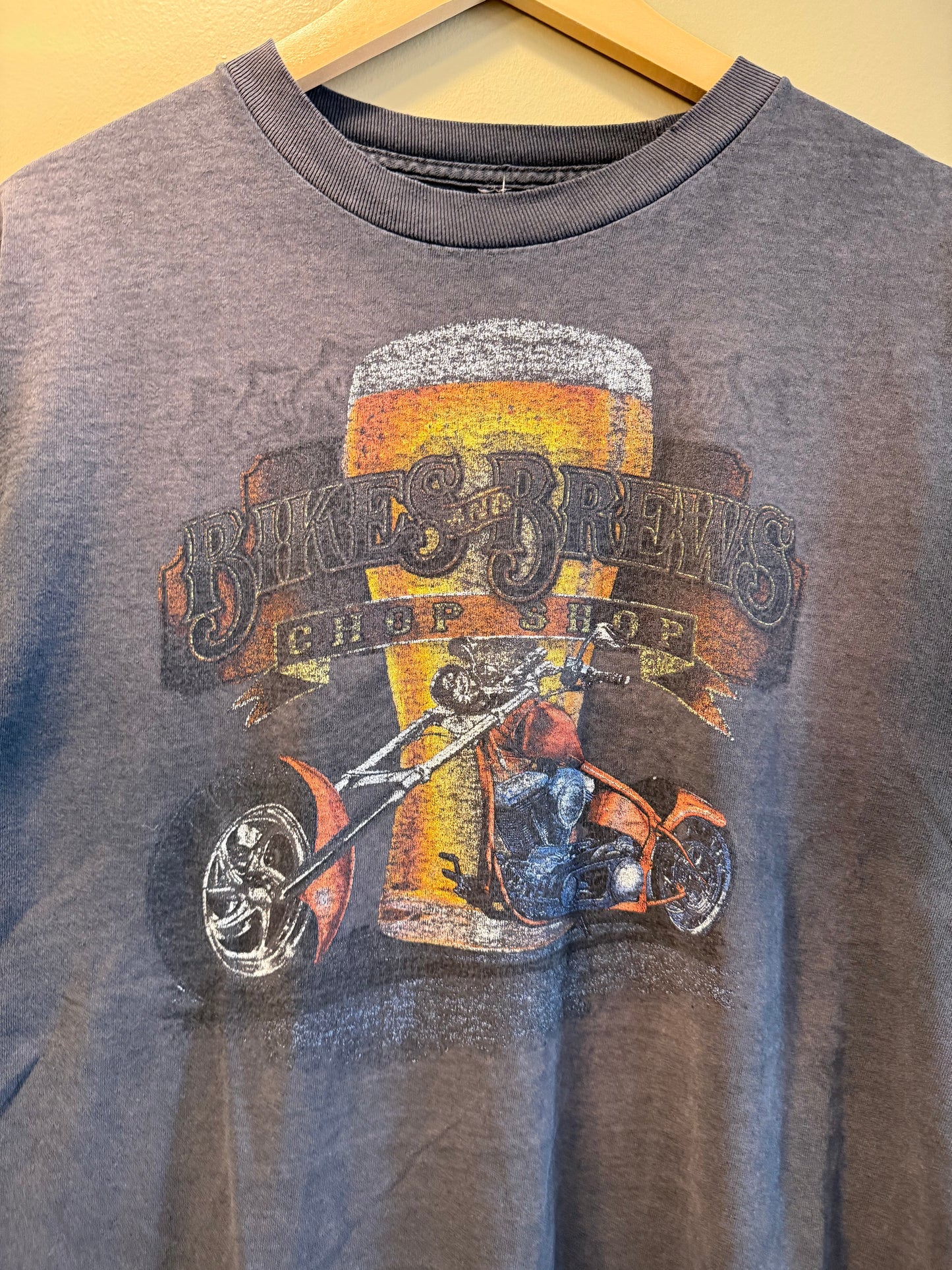 Vintage Bikes & Brews Chop Shop Choppers T-Shirt- L
