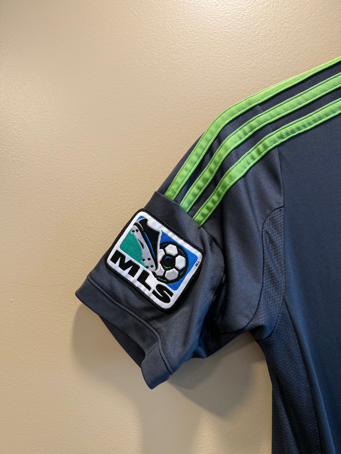 Vintage Adidas Seattle Sounders MLS Soccer Jersey- XS