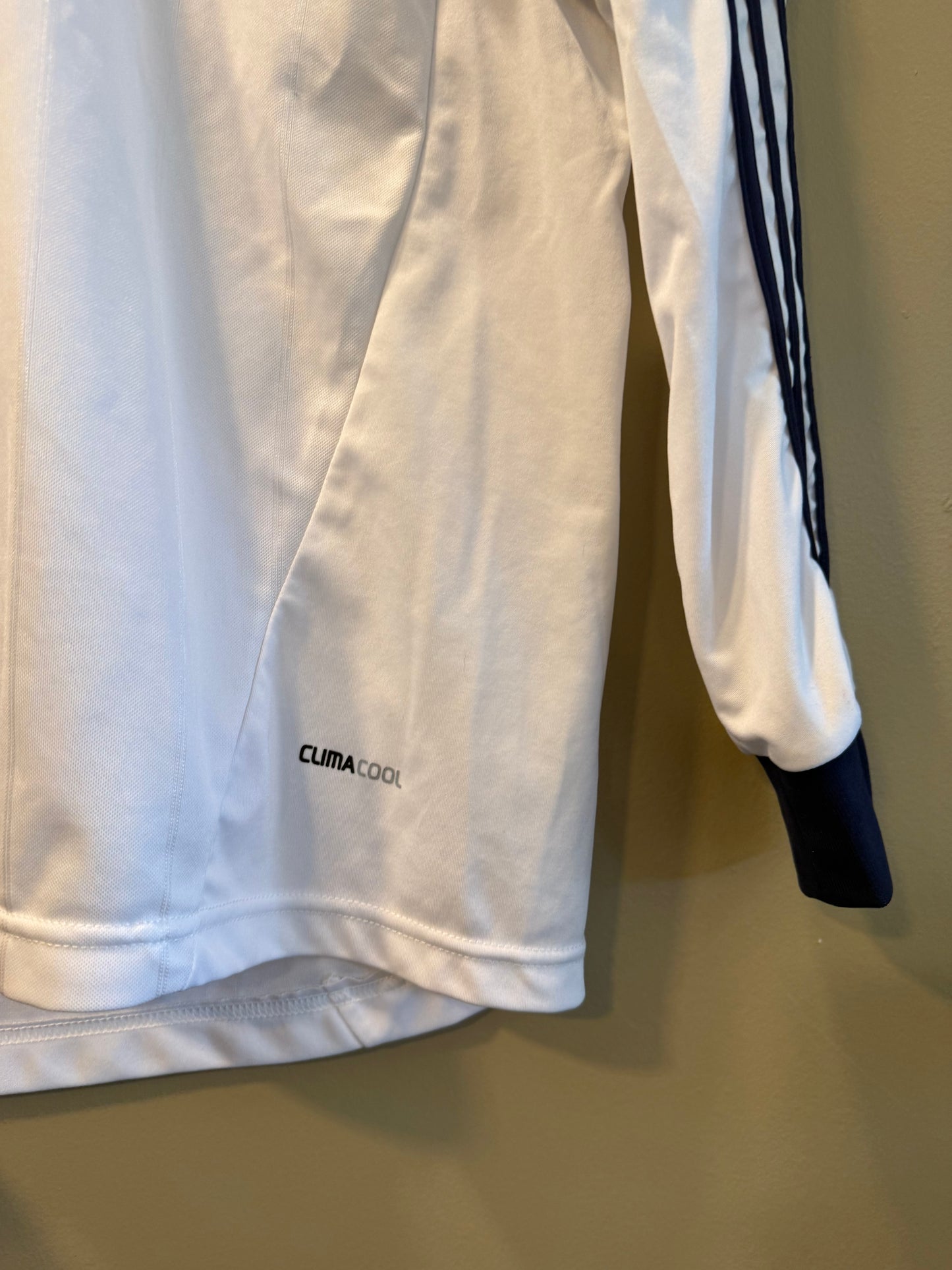 Vintage Real Madrid Mesut Özil Long Sleeve Soccer Jersey- M