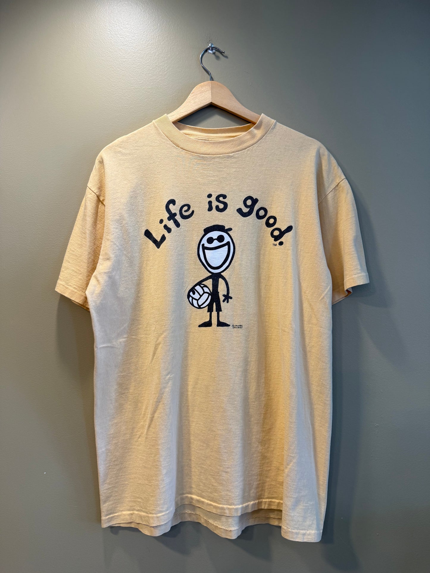 Vintage Life Is Good Volleyball Butter Yellow T-Shirt- M