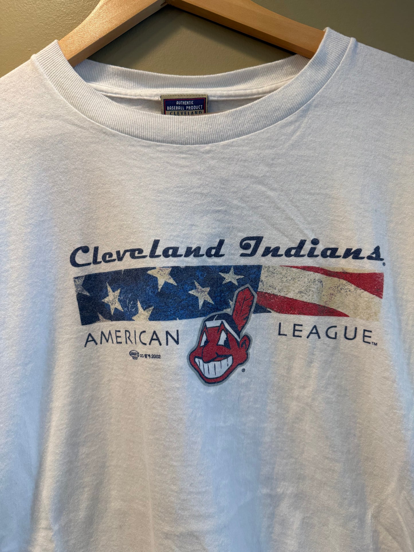 Vintage Cleveland Indians White American League Distressed T-Shirt- XL