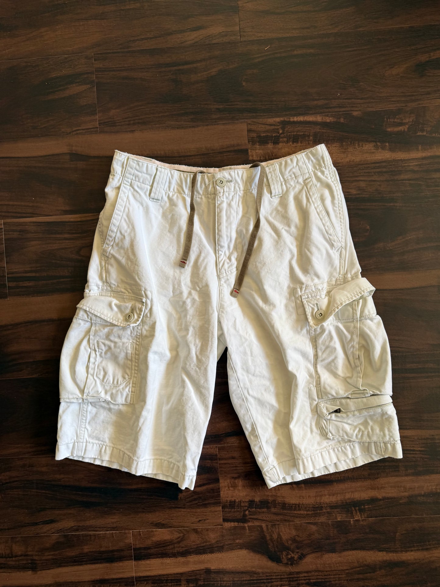 Vintage Y2K Express White Baggy Cargo Shorts- 32