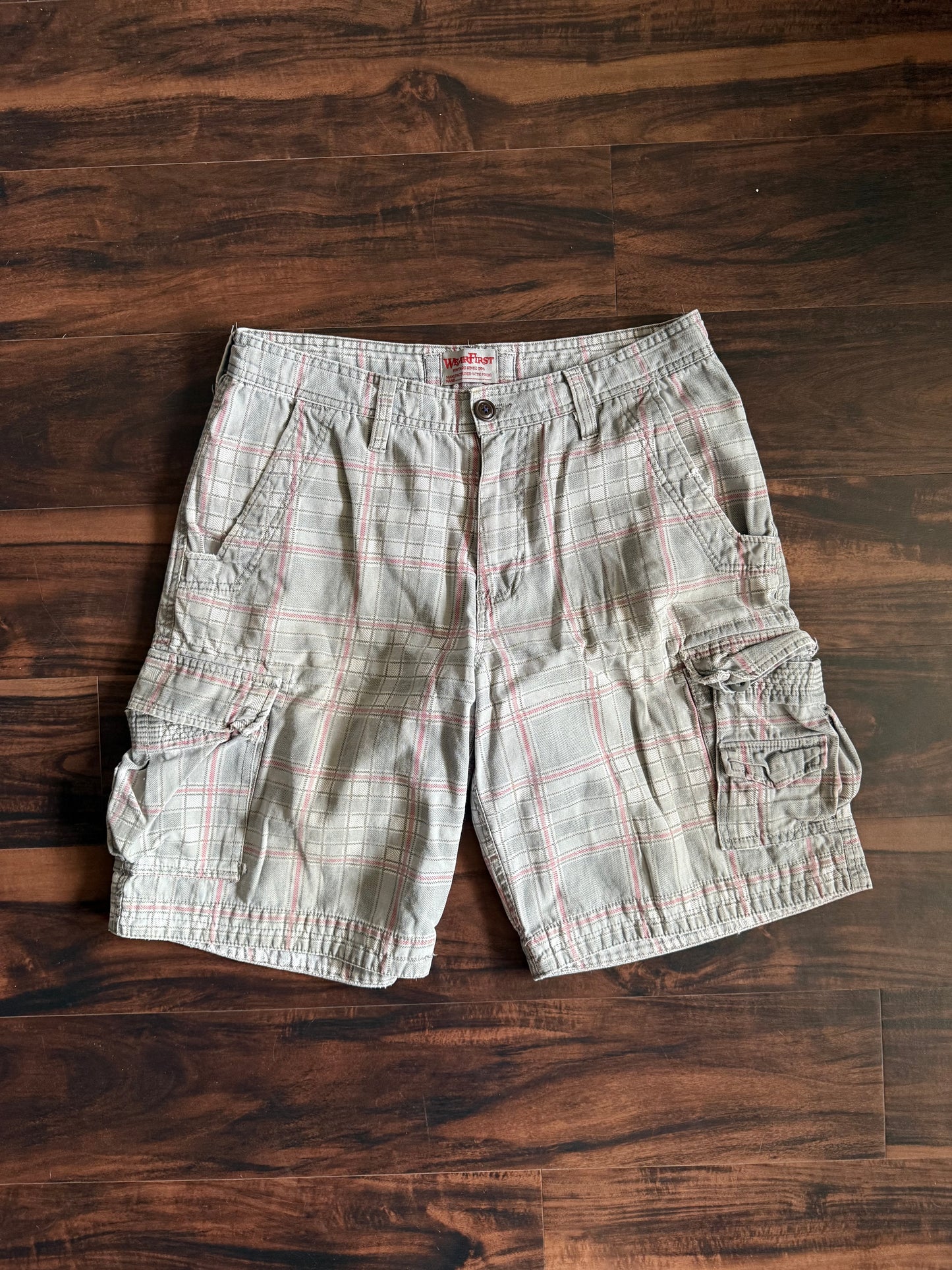 Vintage Wear First Checkered Cargo Shorts- 34