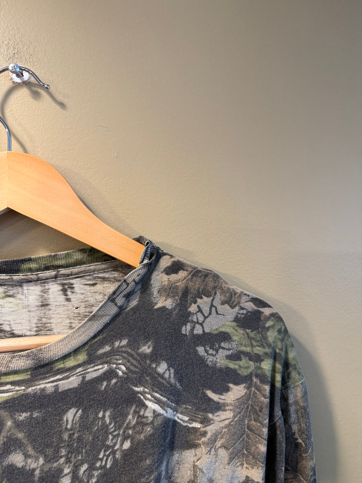 Vintage SuperFlauge Tree Camo Long-Sleeve Pocket T-Shirt- XL