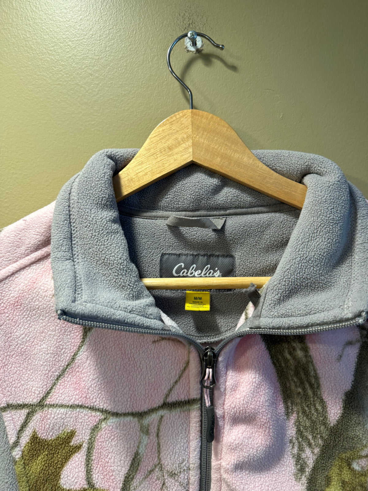 Vintage Cabela’s Pink Camo Fleece Vest- M