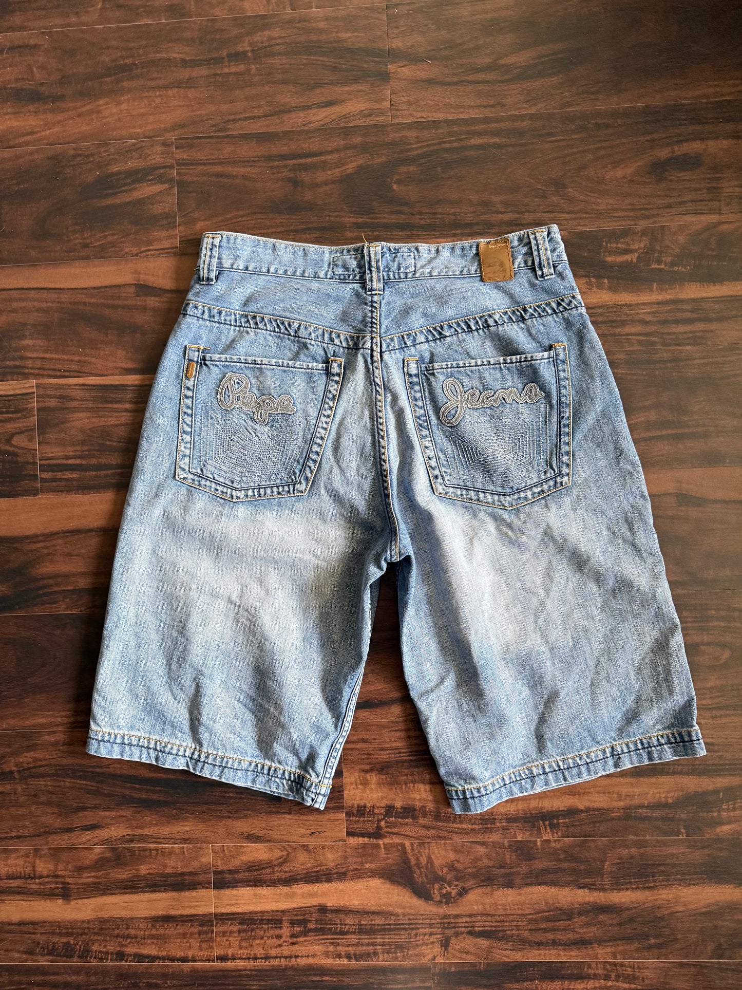 Vintage Y2K Pepe Jeans Embroidered Denim Jean Shorts- 36