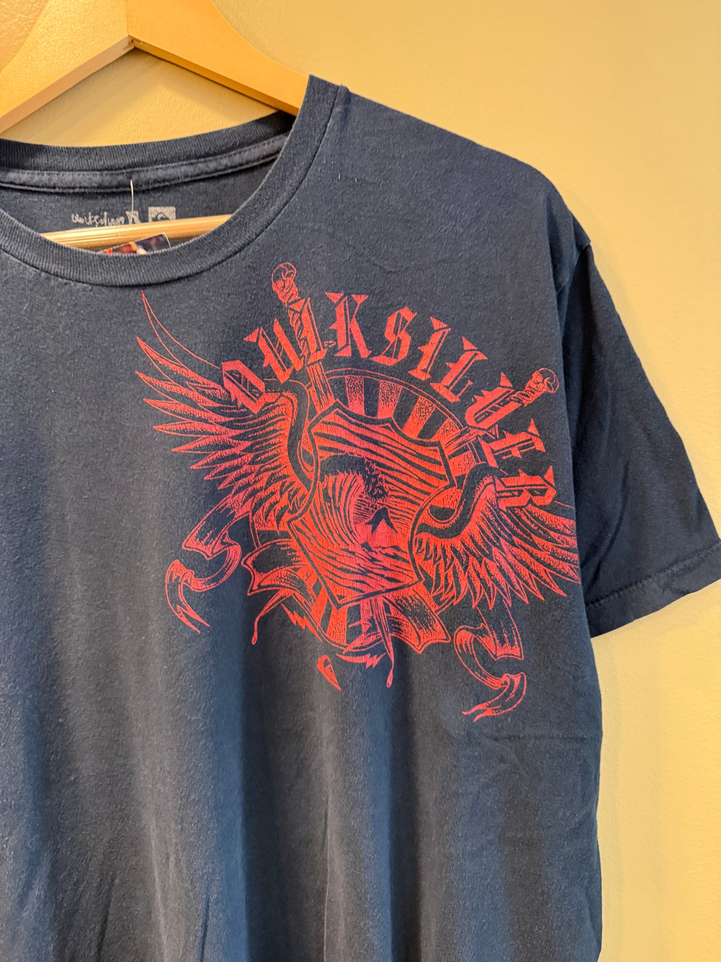 Vintage Quiksilver Wings & Waves Graphic T-Shirt- L
