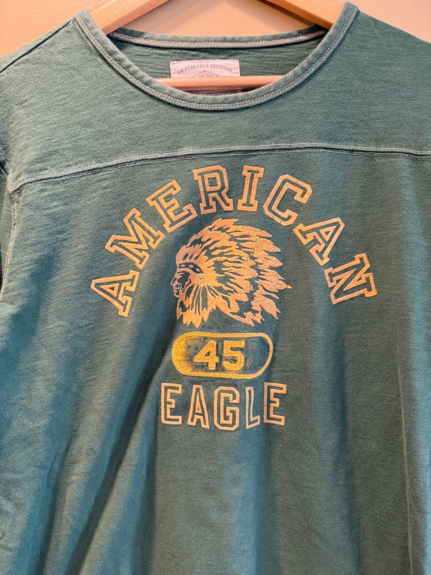Vintage American Eagle Native American Green Long Sleeve T-Shirt- M