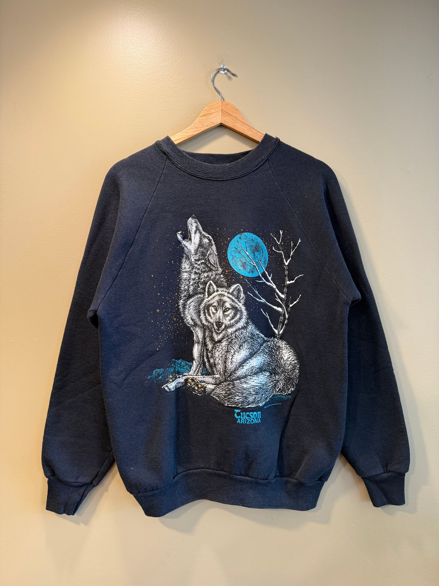 Vintage Wolf Blue Moon Tucson Arizona Crewneck Sweatshirt- L