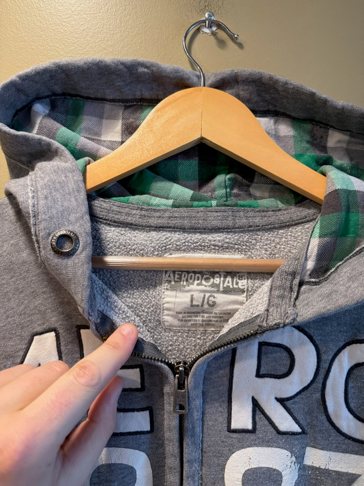 Vintage Y2K Aeropostale Zip-Up Hoodie Sweatshirt - L