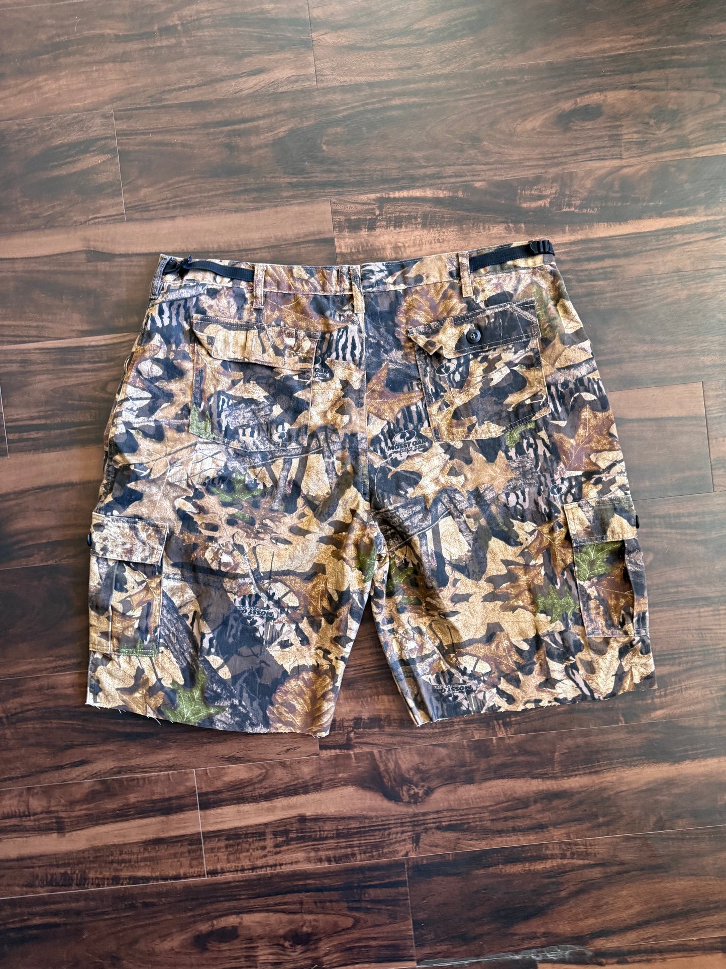 Vintage Real Tree Camouflage Cargo Shorts- 42