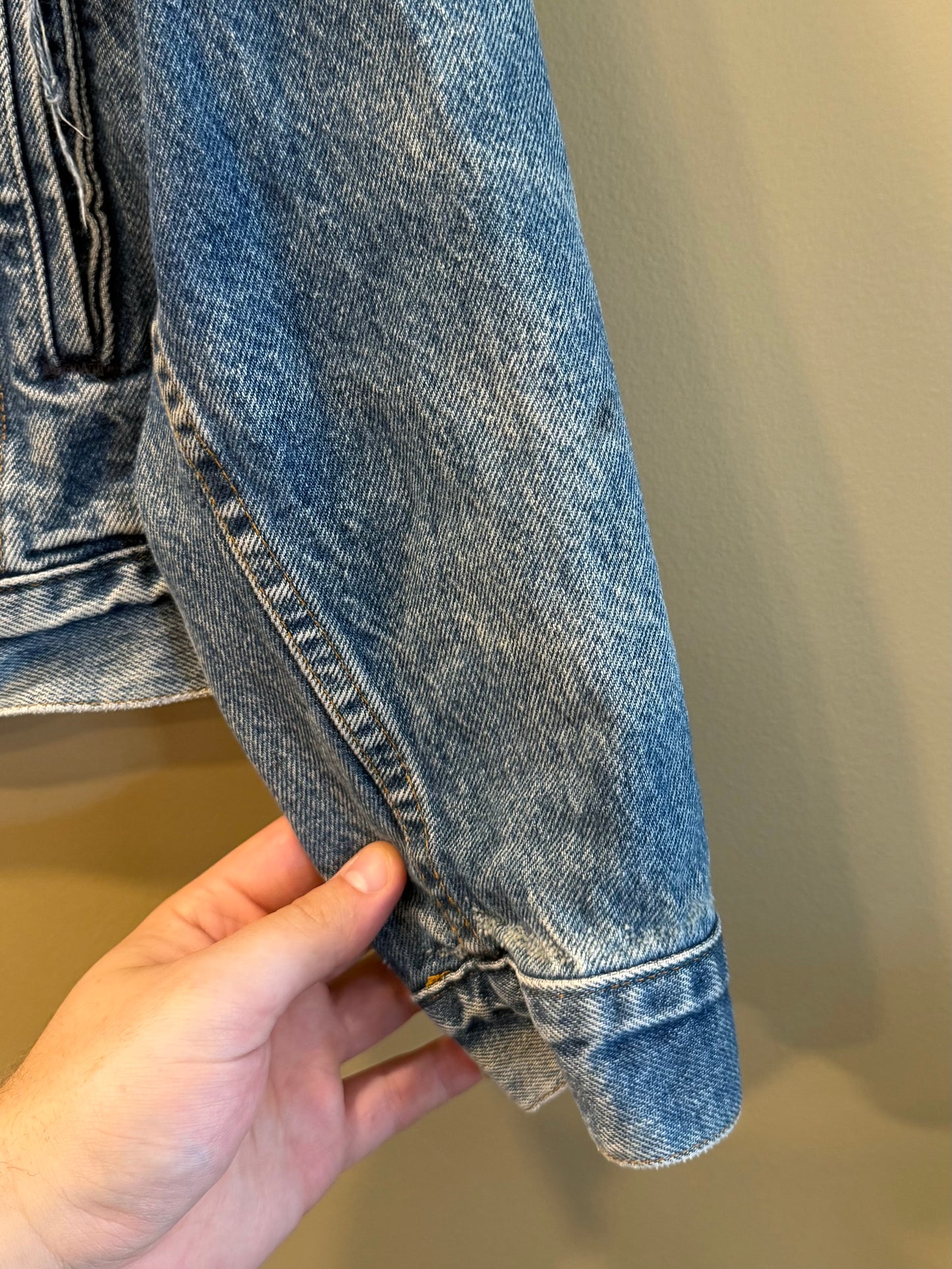 Vintage Levi’s Trucker Style Denim Jacket- S/M