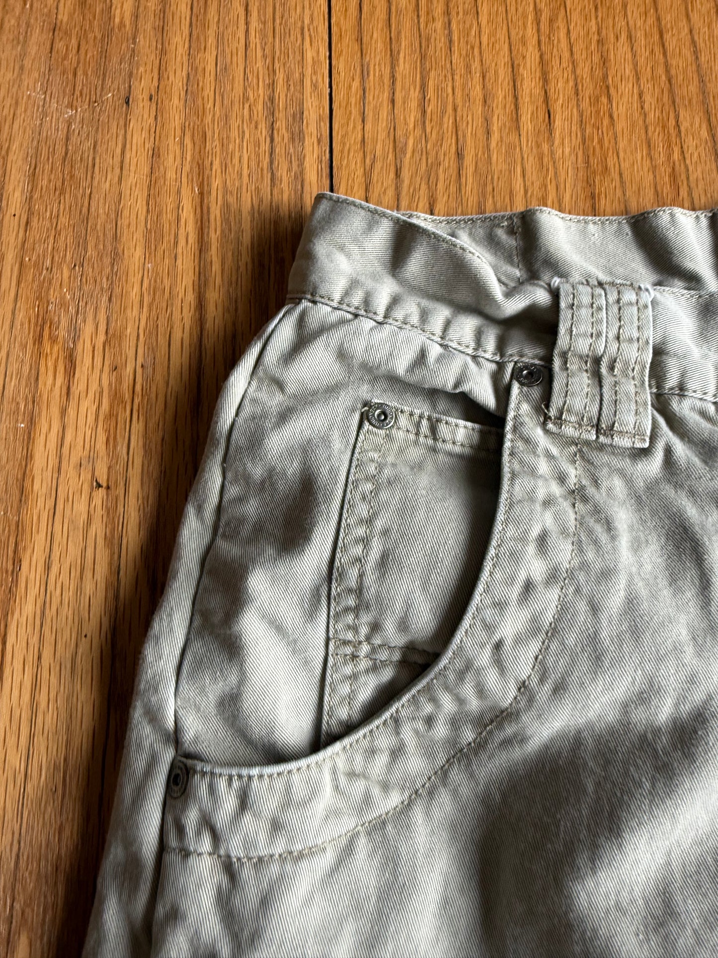 Vintage Y2K Union Bay Tan Cargo Surfer Shorts- 31