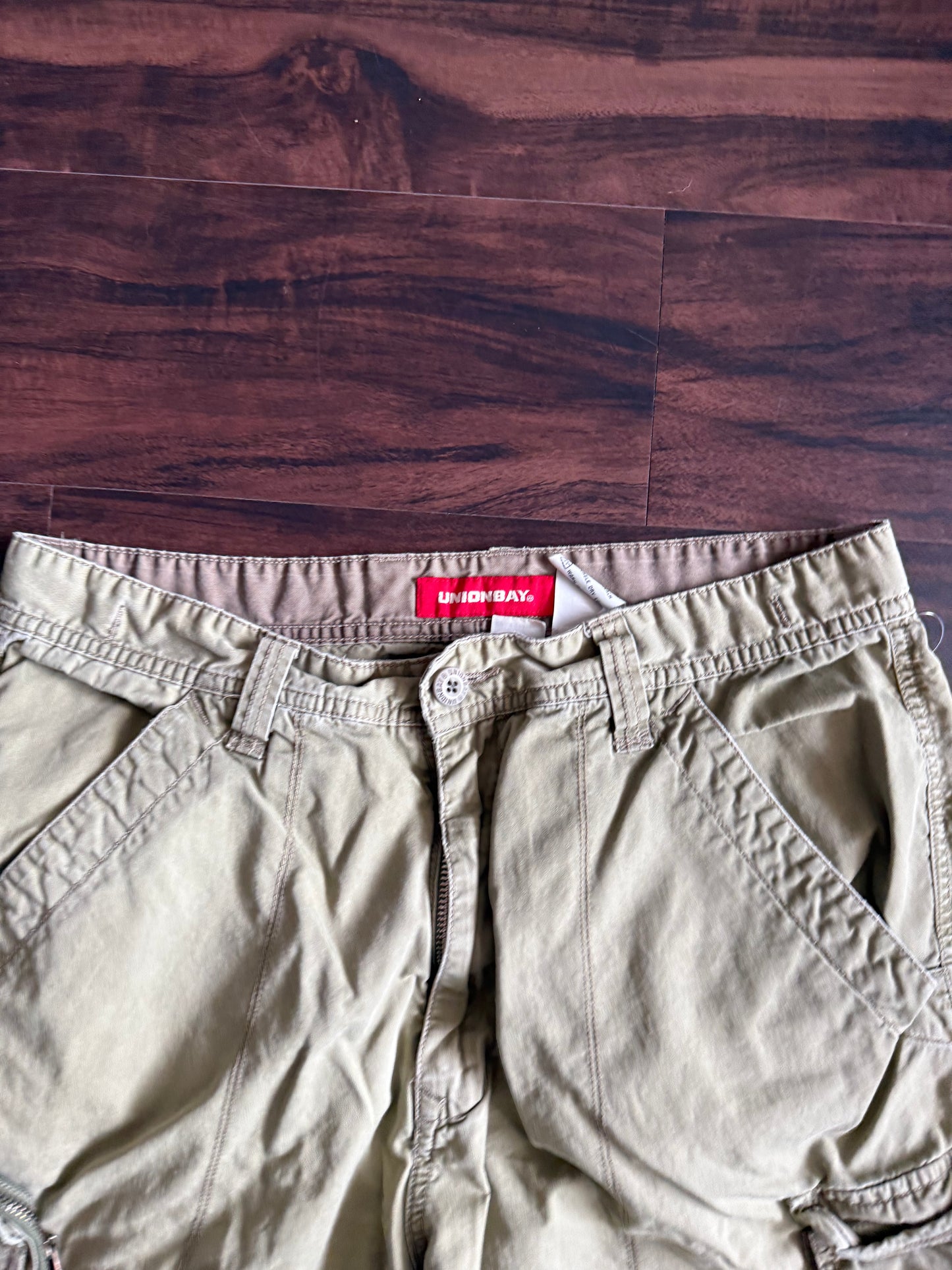 Vintage Y2K Union Bay Green Cargo Pants- 33x33