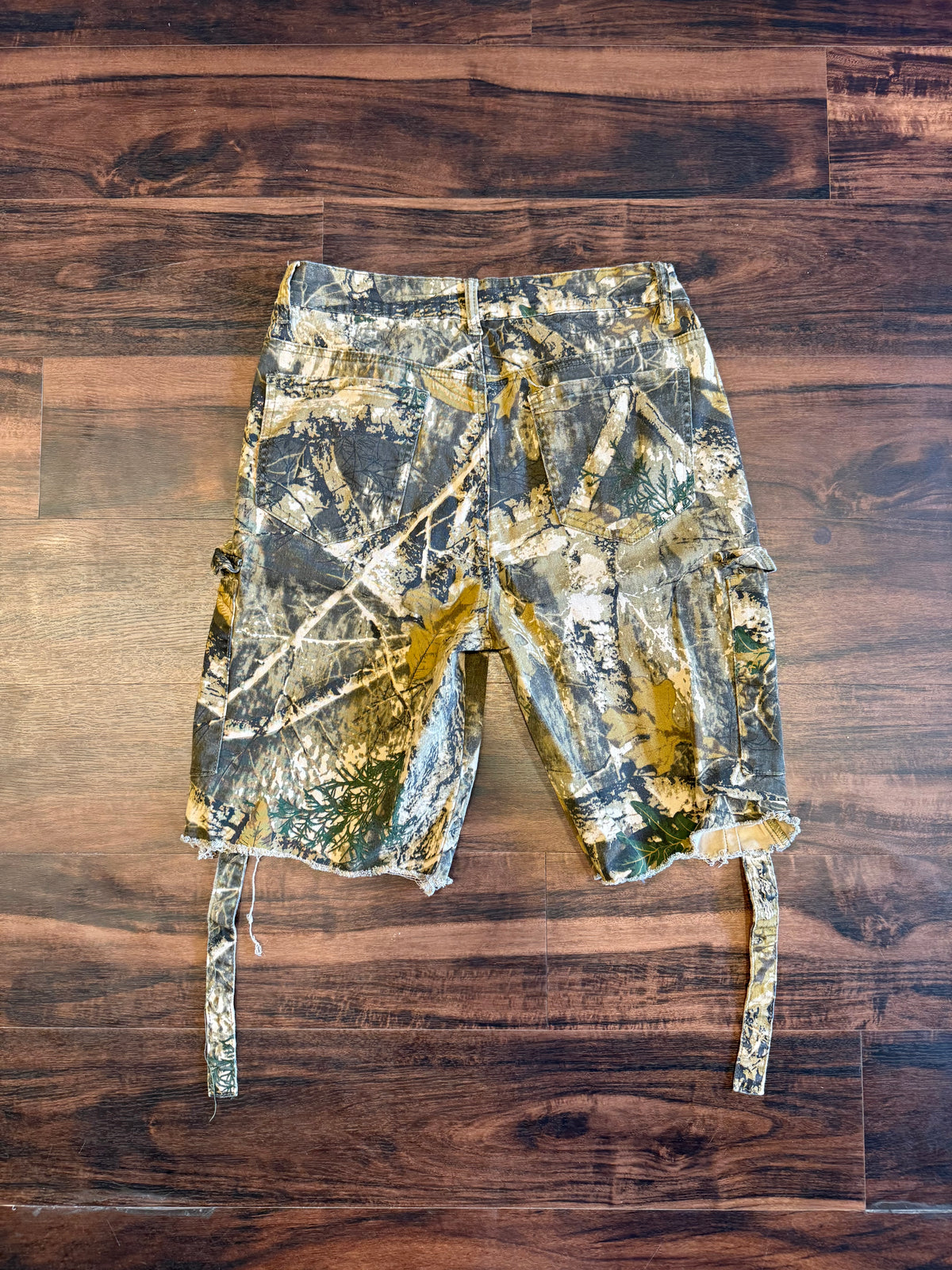 Vintage Blue Savvy Tree Camo Shorts- 30