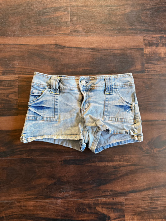 Vintage Y2K No Boundaries Light Wash Denim Jean Shorts- 29