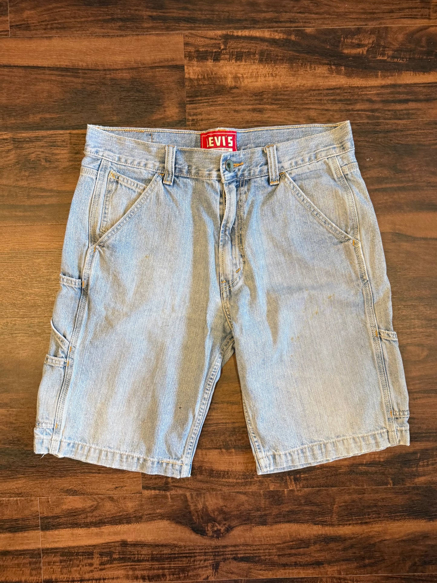 Vintage Levi’s Light Wash Carpenter Denim Jean Shorts- 34