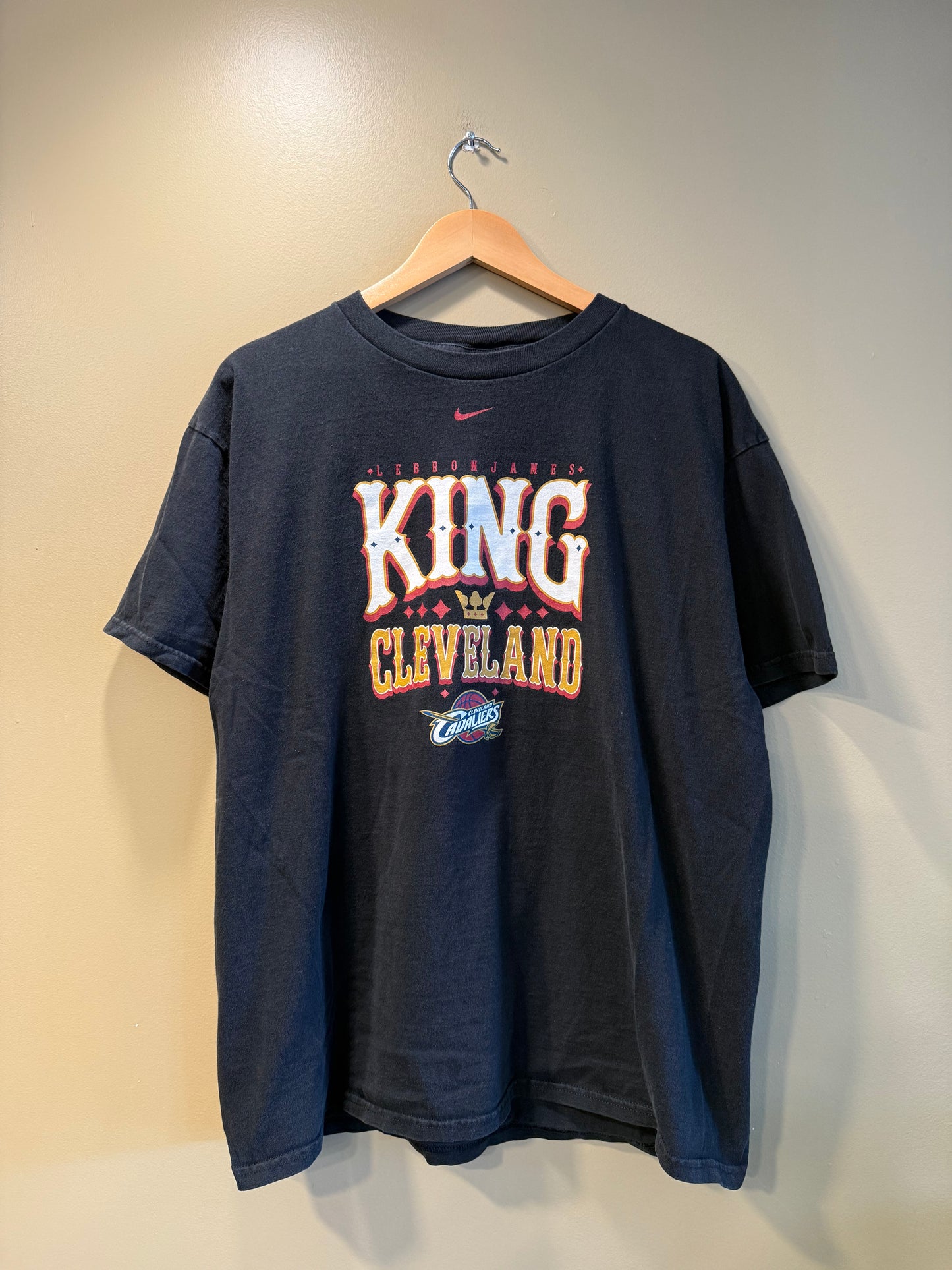Vintage Nike LeBron James Cleveland Cavaliers King of Cleveland T-Shirt- L