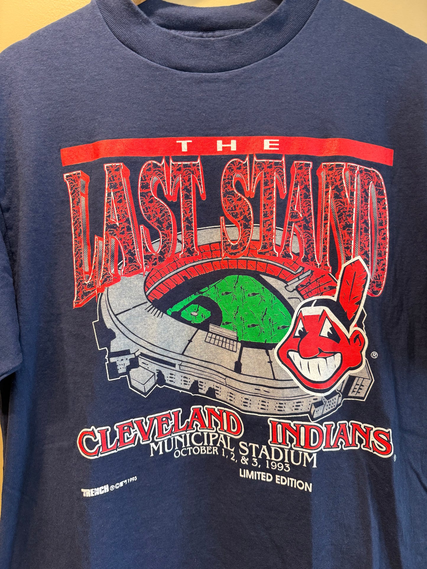 Vintage Cleveland Indians The Last Stand Municipal Stadium T-Shirt- L