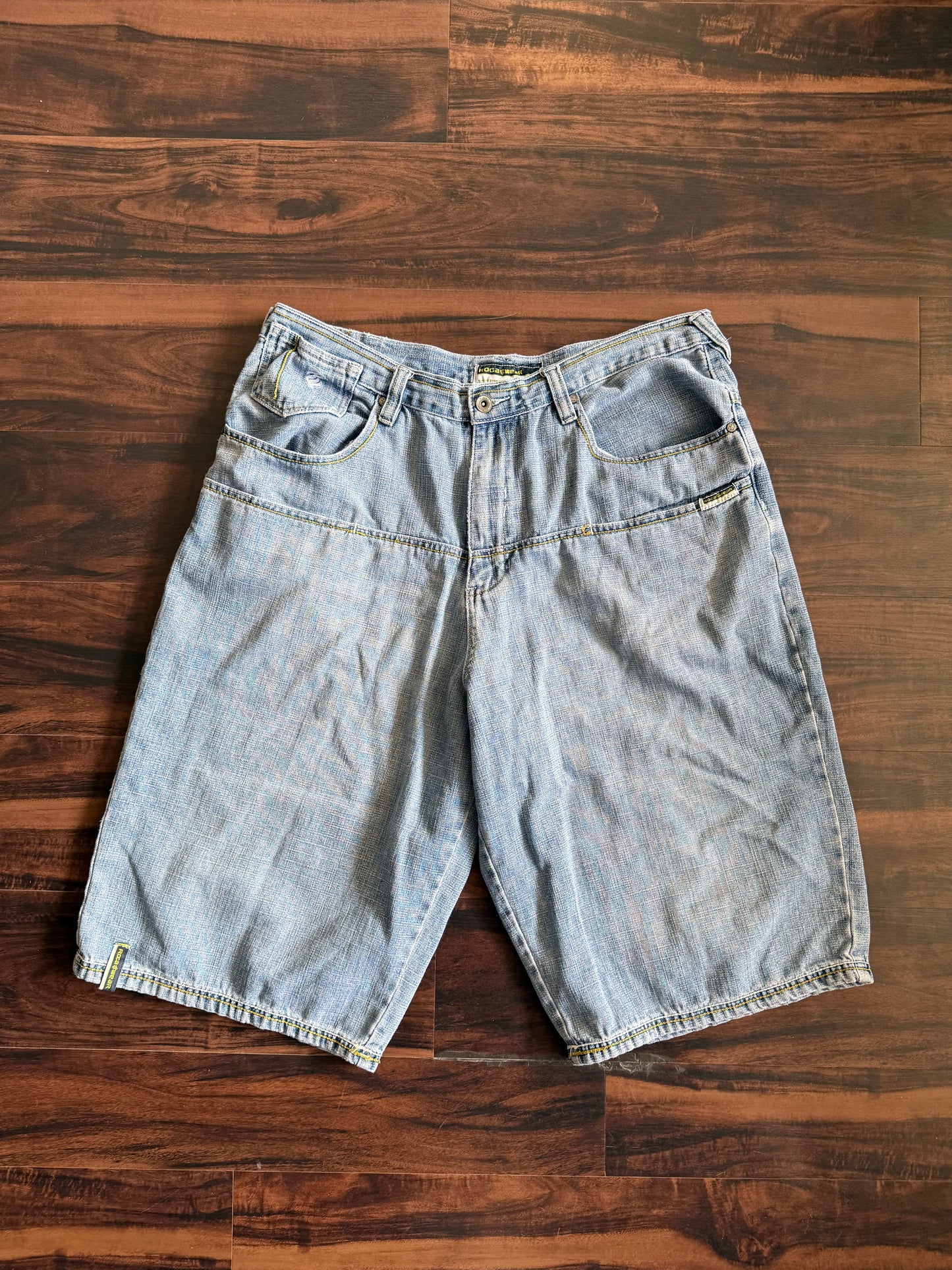 Vintage Y2K Rocawear Light Wash Denim Jean Shorts- 36