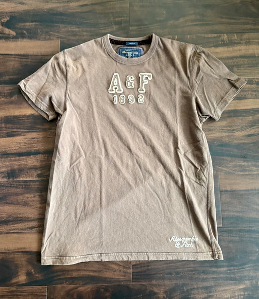 Vintage Abercrombie & Fitch Y2K Embossed Brown T-Shirt- M