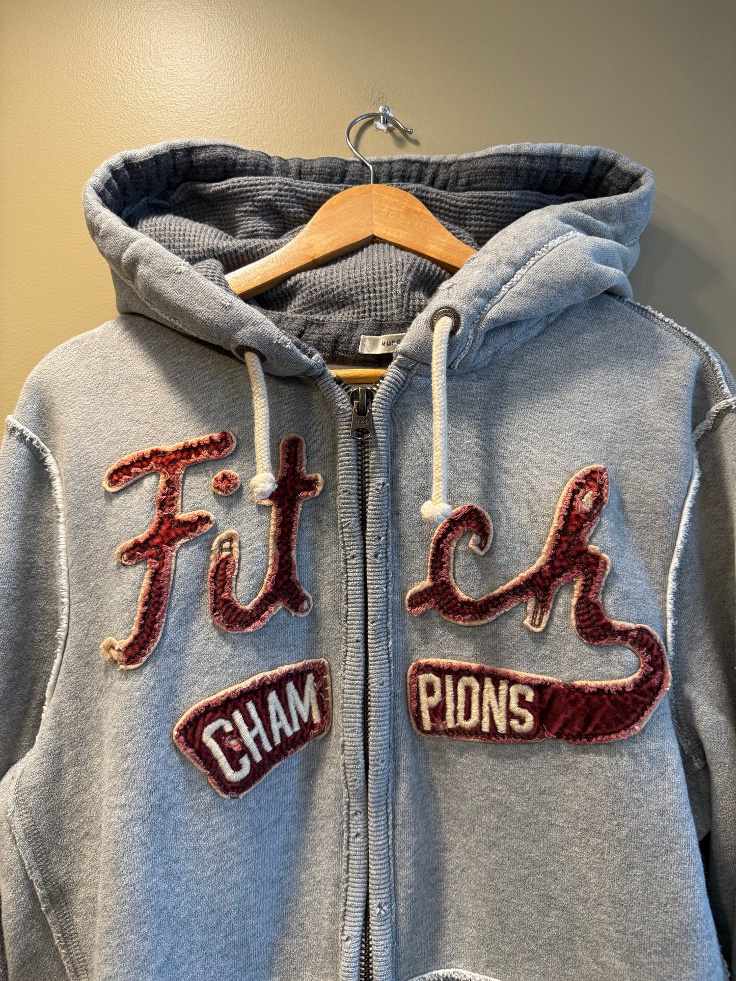 Vintage Y2K Abercrombie & Fitch Gray & Maroon Appliqué Zip-Up Hoodie Sweatshirt- L