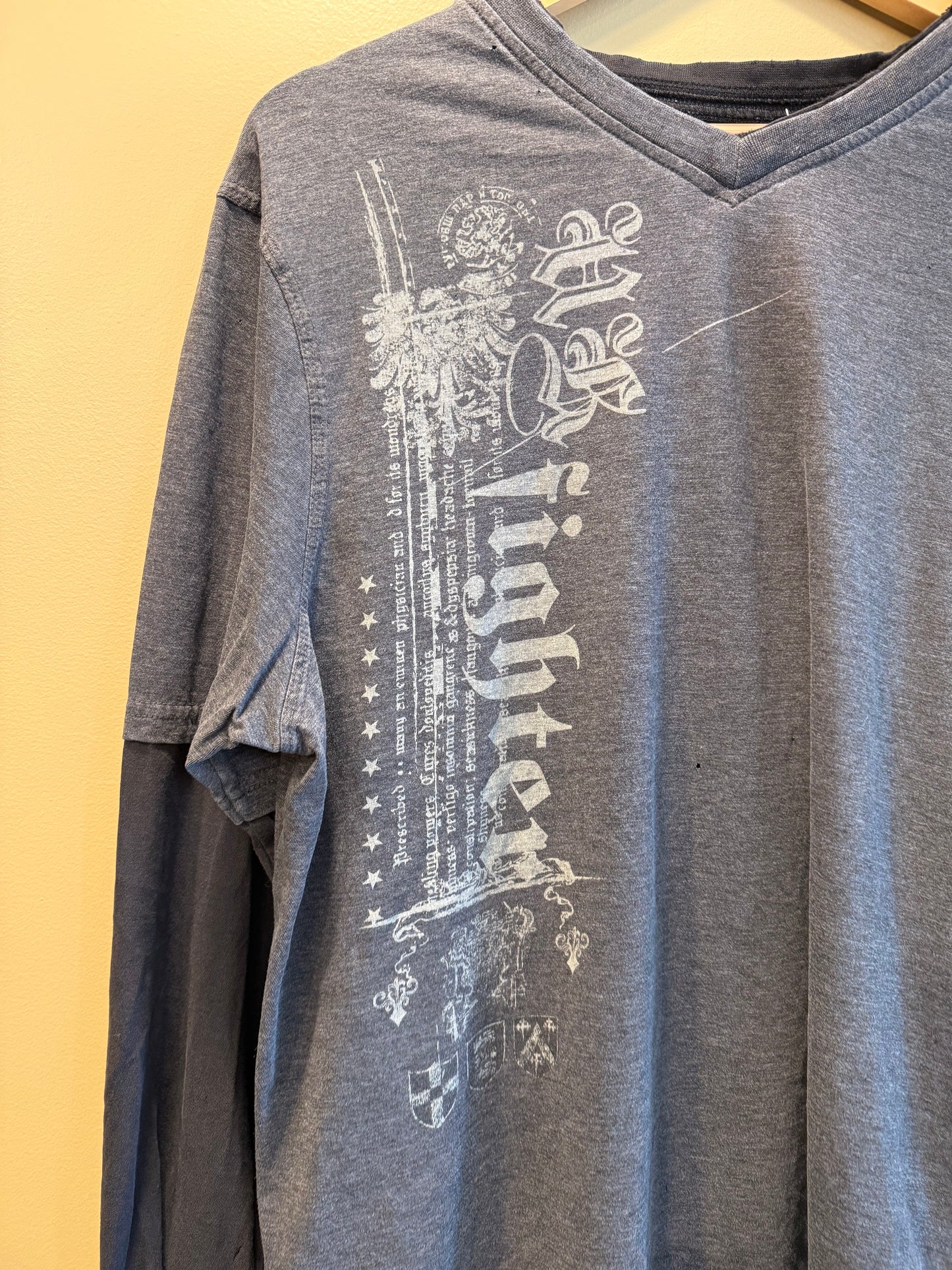Vintage Y2K UK Fighter Distressed Long Sleeve T-Shirt- L