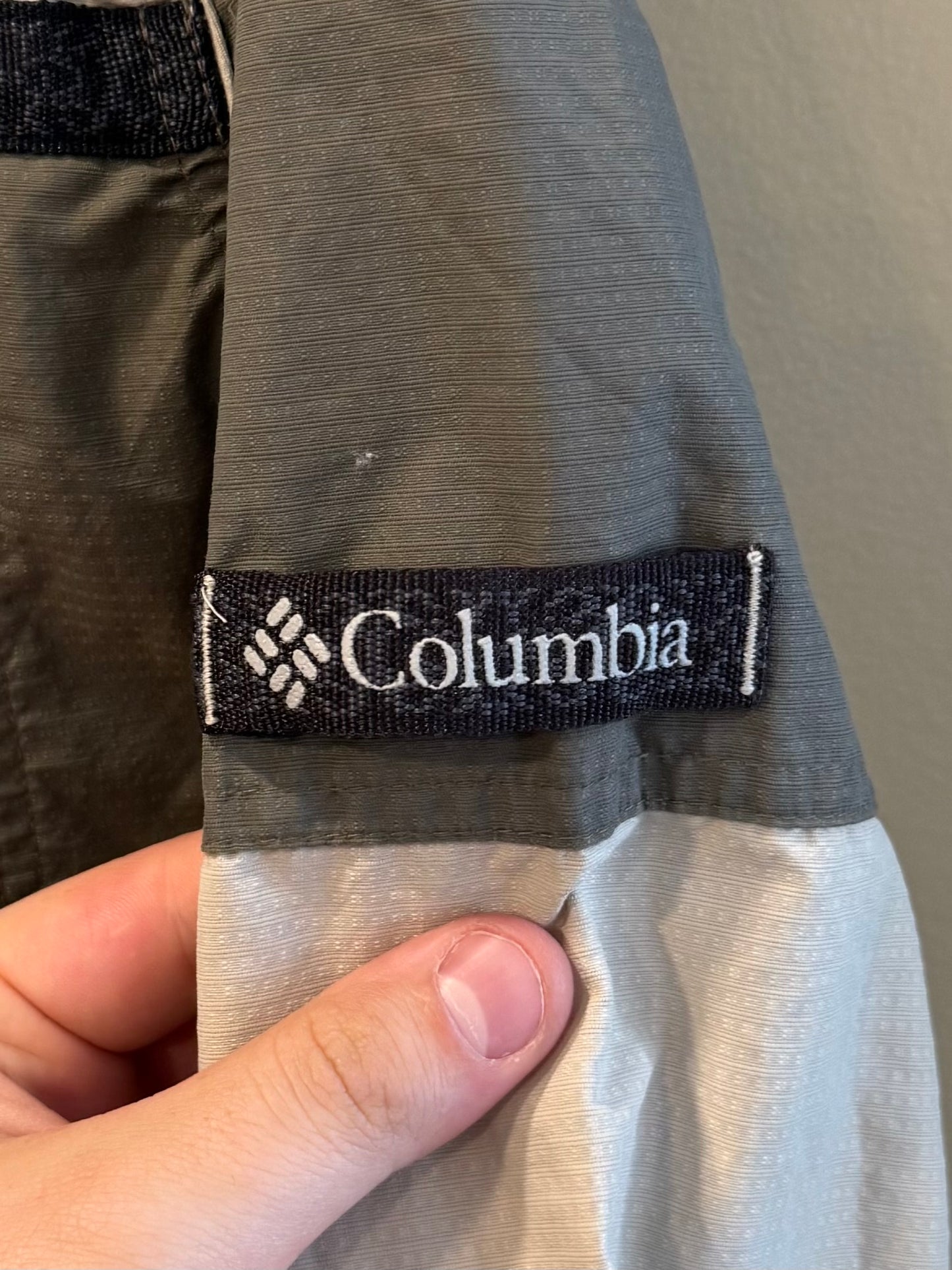 Vintage Columbia Sportswear White Windbreaker Jacket- L