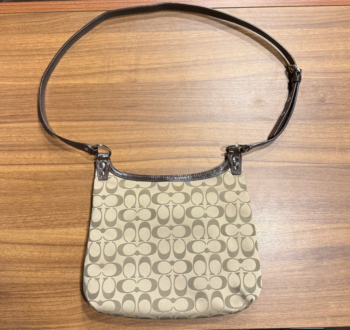 Vintage Coach F19259 Penelope Signature Hippie Crossbody Bag