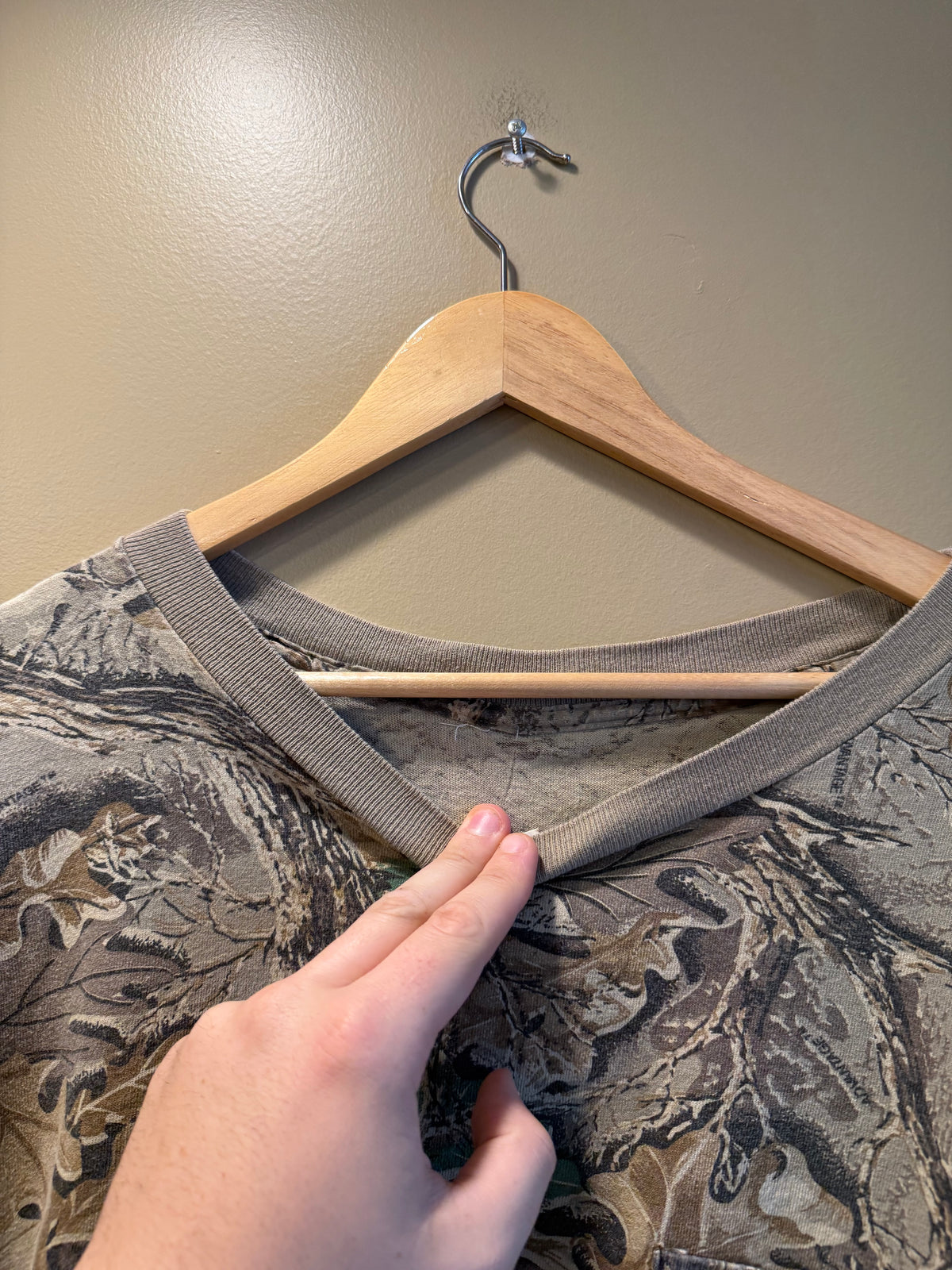 Vintage Walls Advantage Tree Camo Long-Sleeve Pocket T-Shirt- XXL