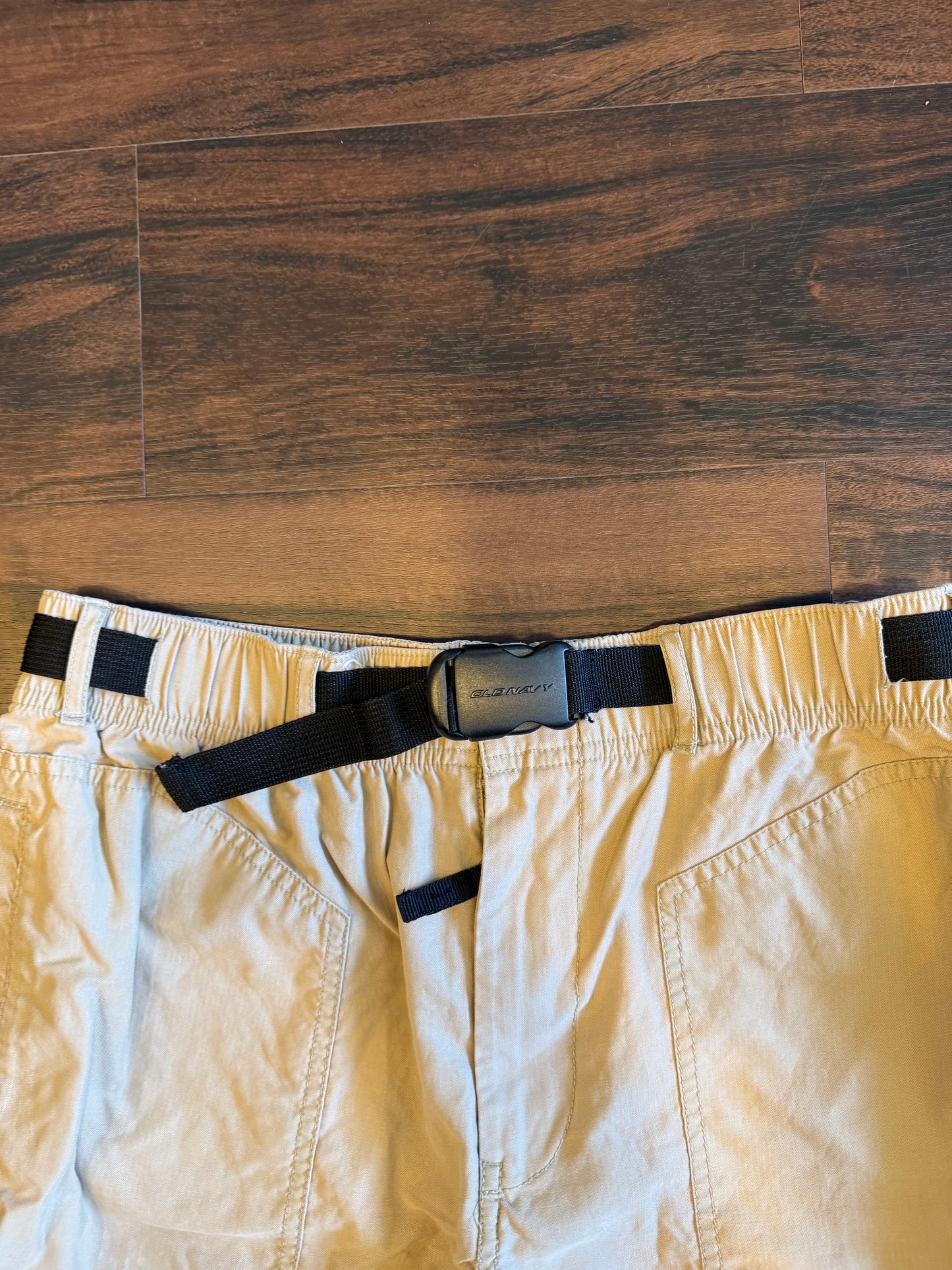 Vintage Old Navy Belted Tan Athletic Shorts- 28