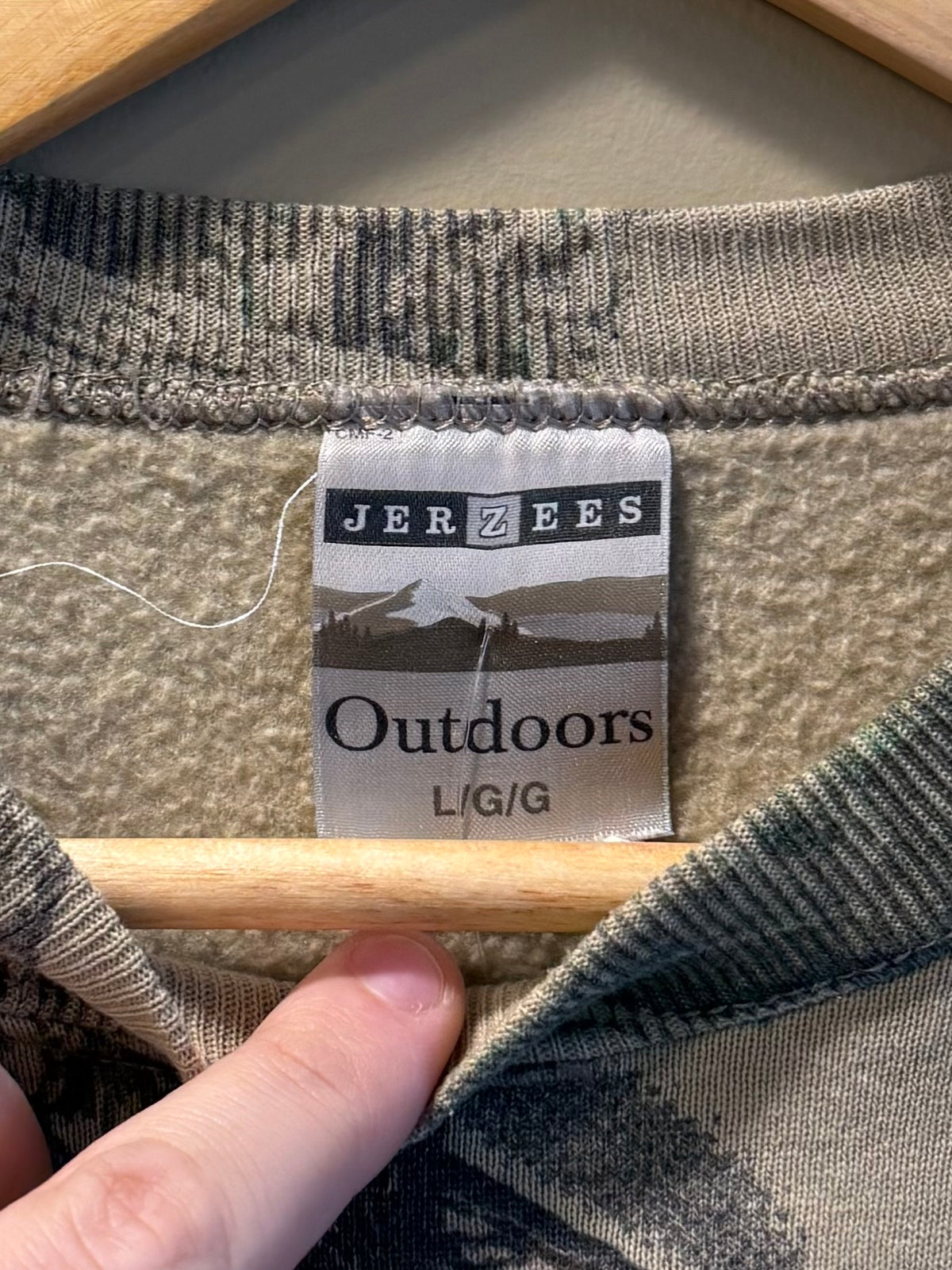 Vintage Jerzees Outdoors RealTree Camo Crewneck Sweatshirt- L