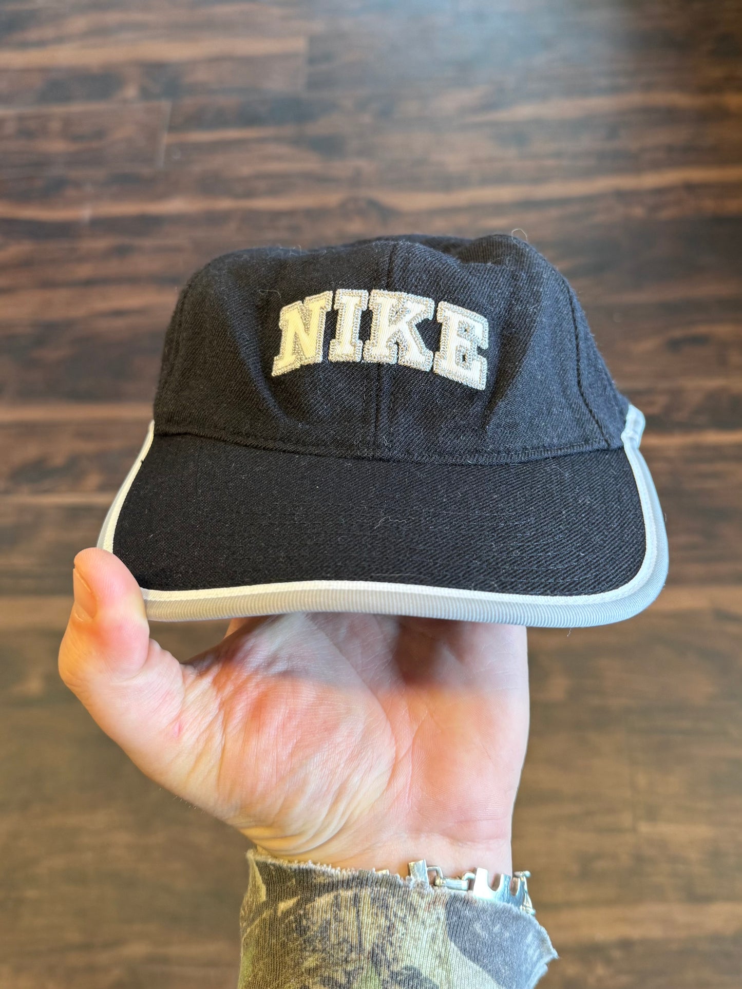 Vintage Nike Black Strap-Back Hat