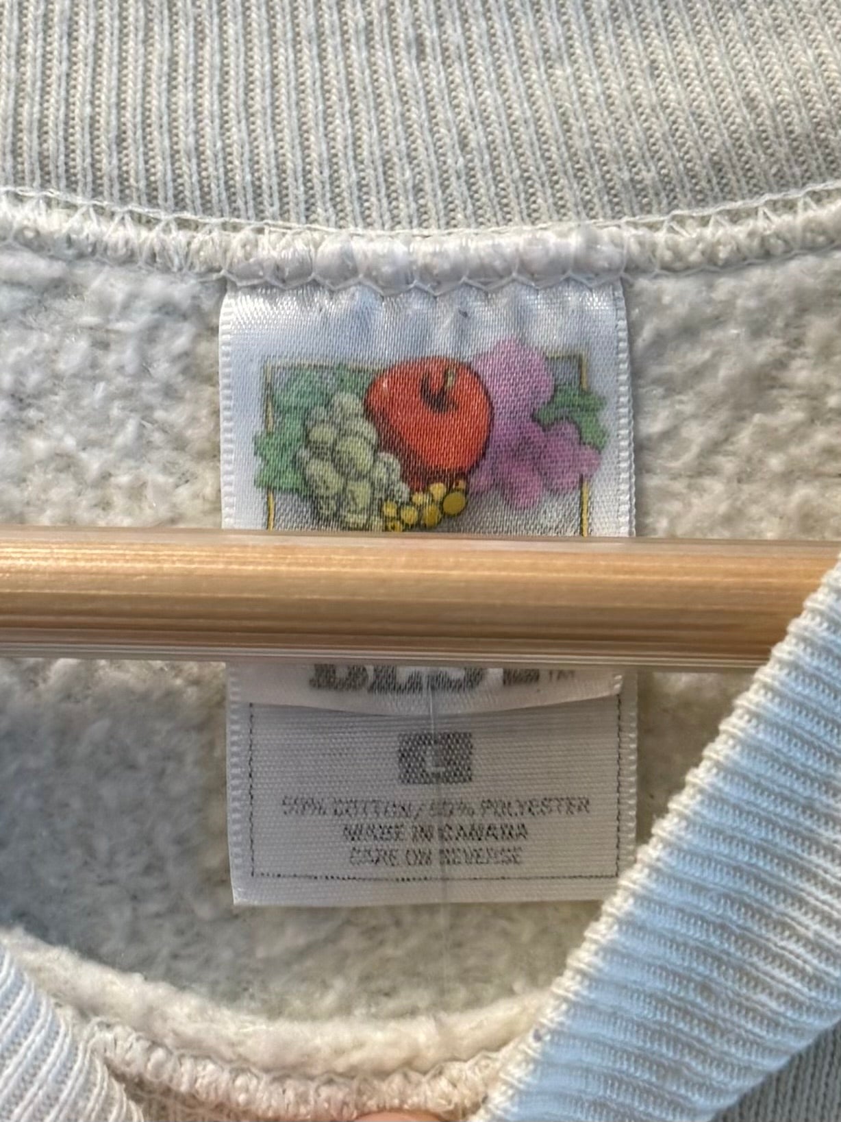 Vintage Sharing Secrets Henry Ripplinger Art Crewneck Sweatshirt- L