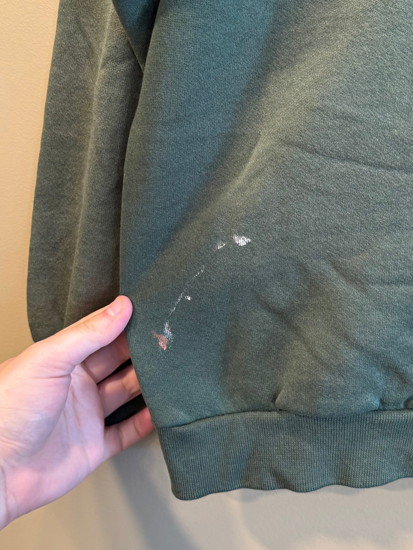 Vintage Buck Deer Nature Distressed Green Crewneck Sweatshirt- XL