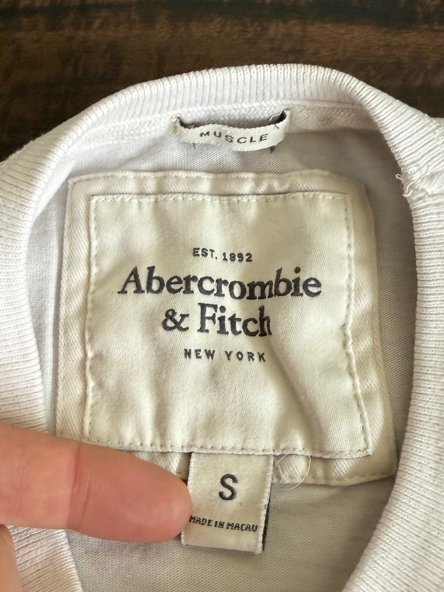 Vintage Y2K Abercrombie & Fitch Spellout Long Sleeve White T-Shirt- S