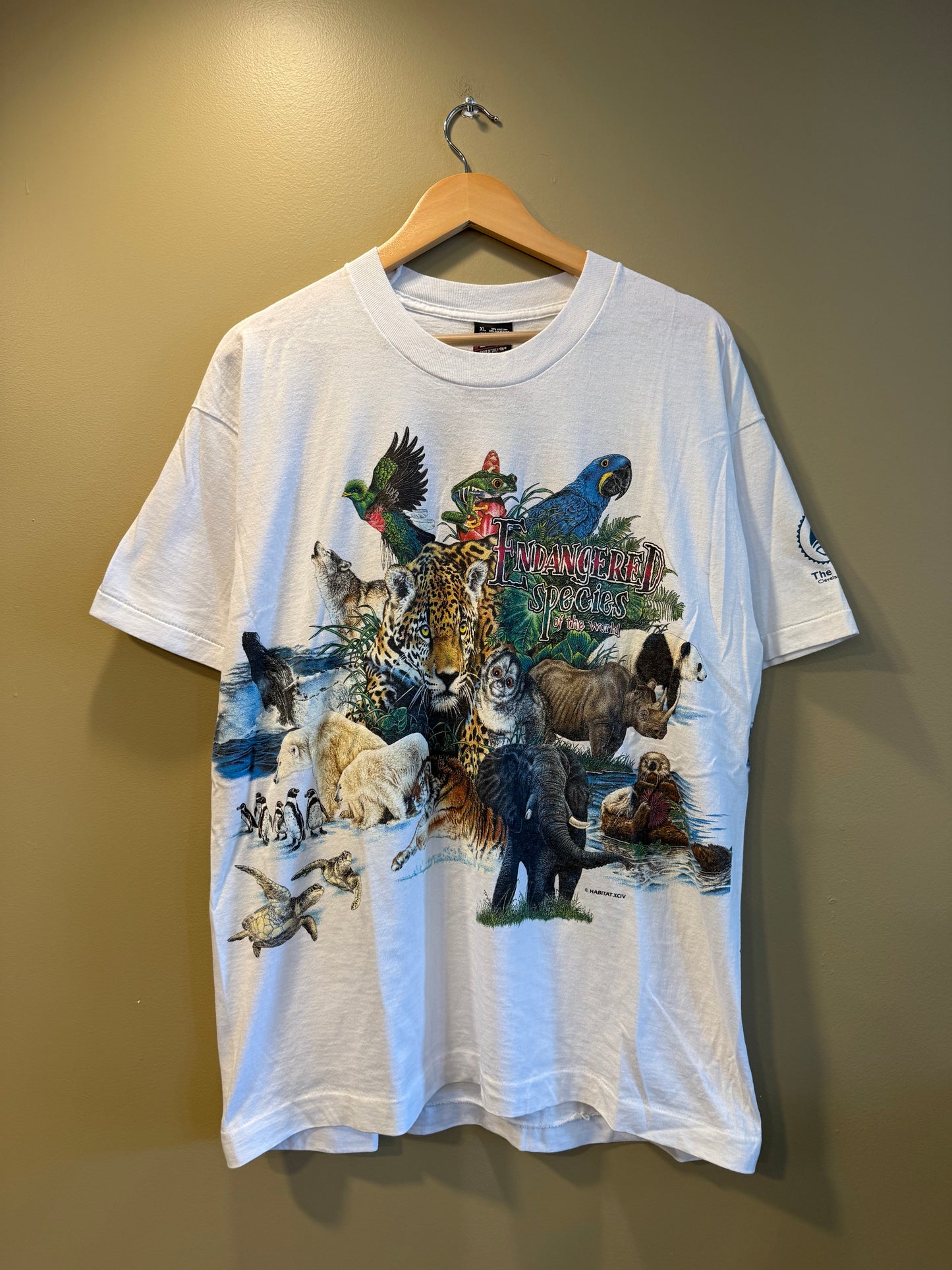 Vintage Endangered Species of the World Wrap-Around T-Shirt- L/XL