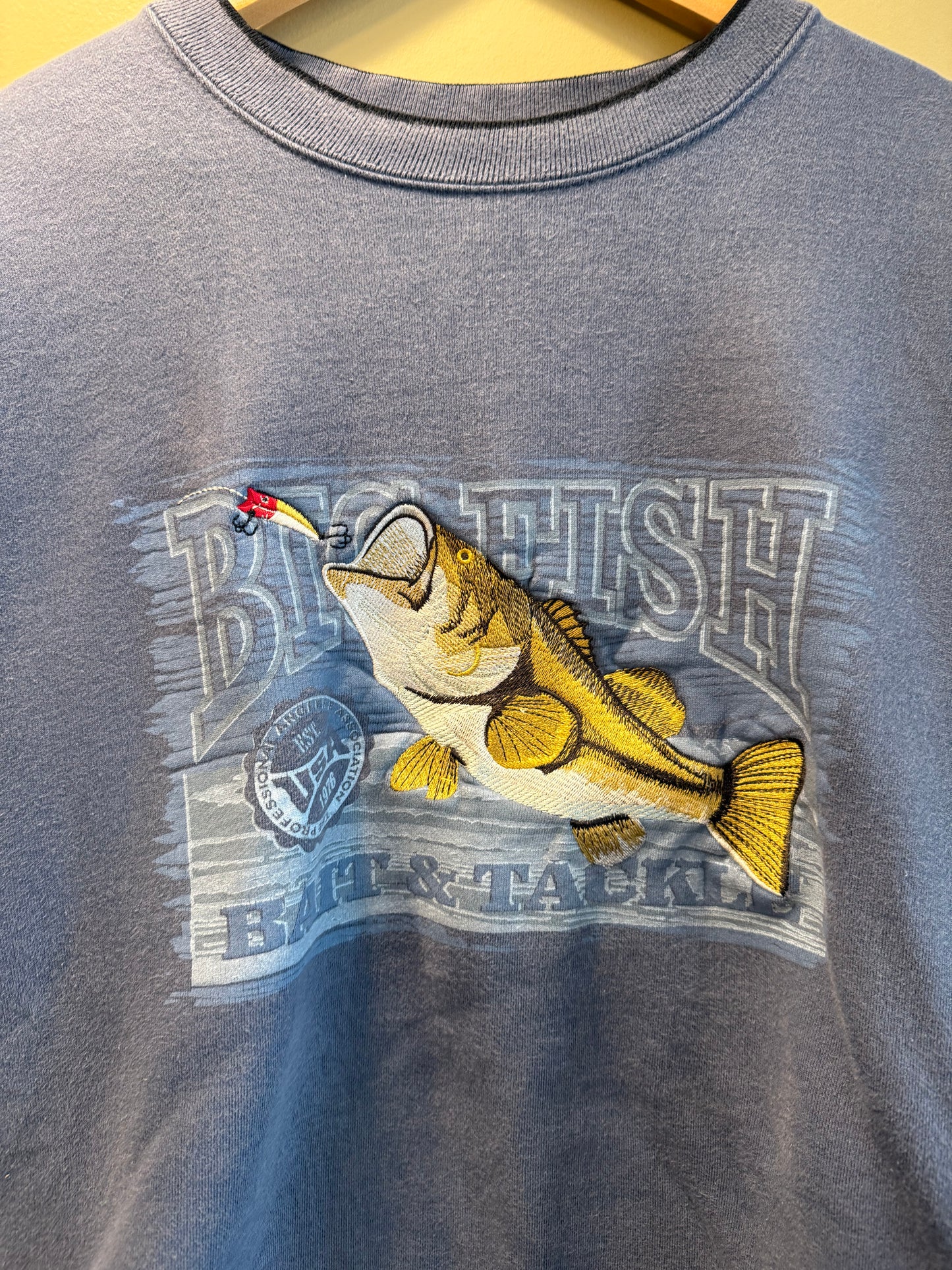 Vintage Large Mouth Bass Big Fish Crewneck Sweatshirt- M/L