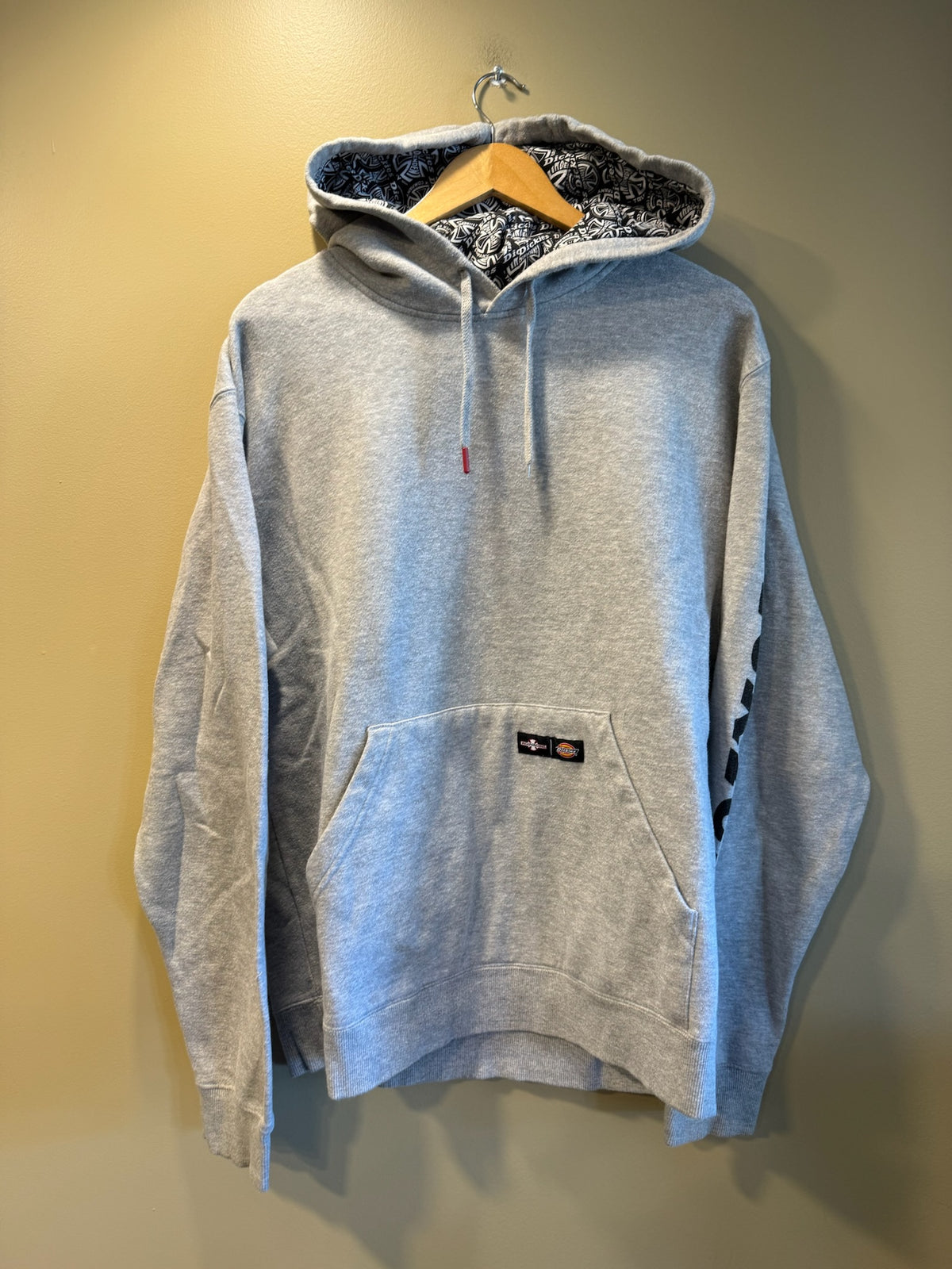 Vintage Y2K Independent x Dickies Iron Cross Logo Hoodie Sweatshirt - M