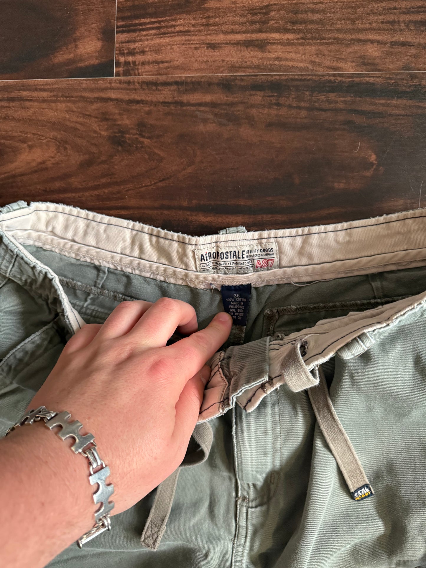 Vintage Y2K Aeropostale Baggy Cargo Shorts- 36