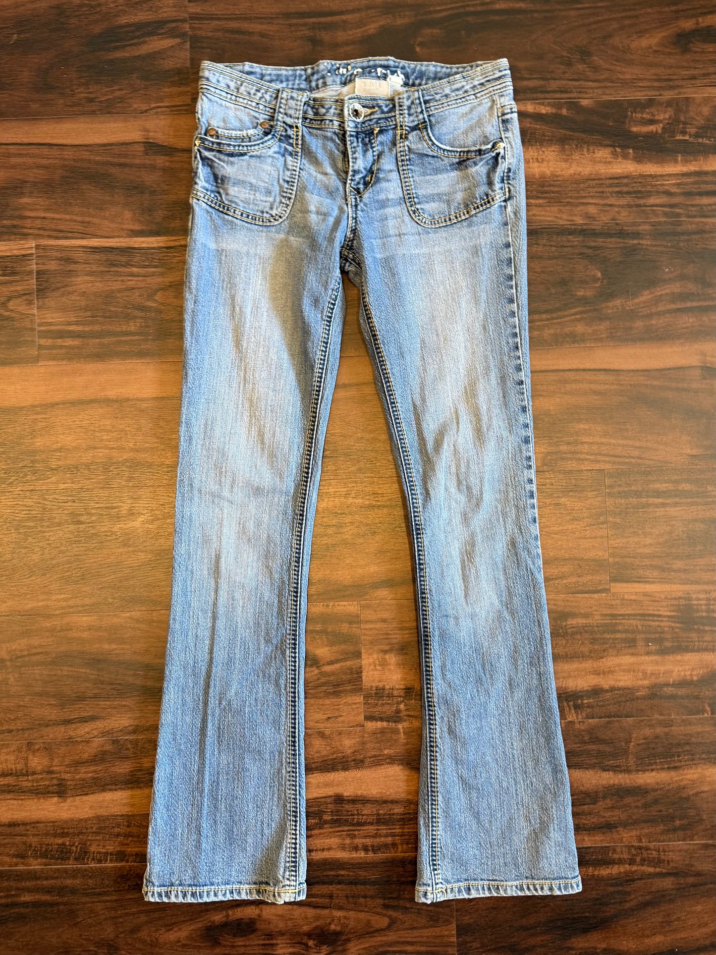 Vintage Premium YMI Light Wash Low Rise Boot Cut Denim Jeans- 30x33
