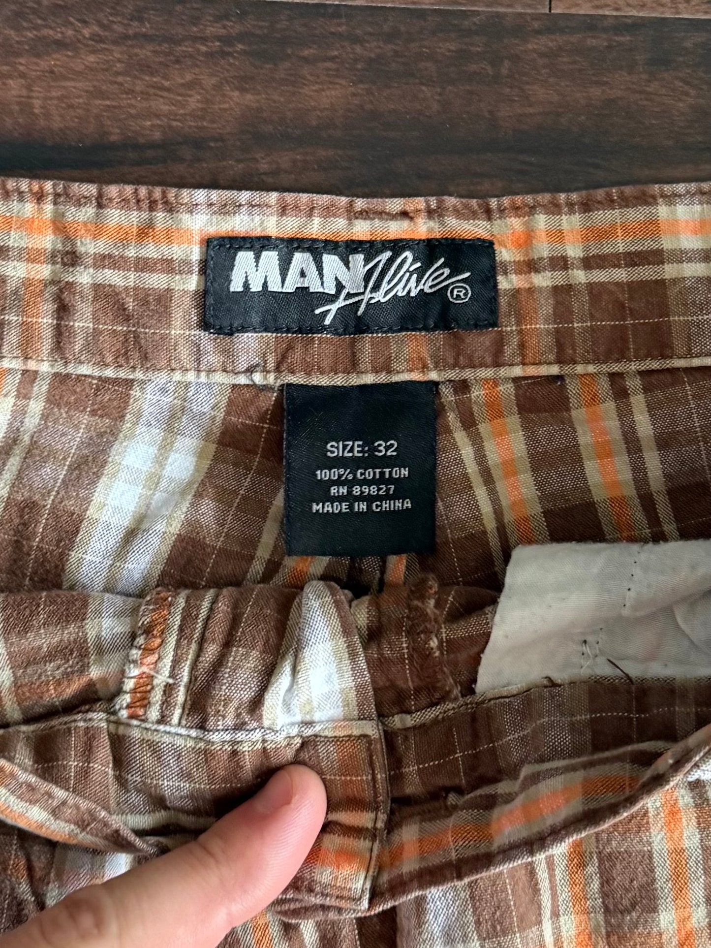 Vintage Y2K Man Alive Long & Baggy Checkered Cargo Shorts- 32