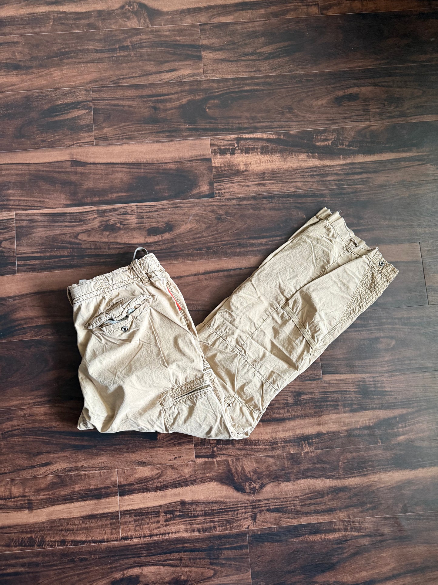 Vintage Y2K Gap Parachute Nylon Cargo Pants- 32x32
