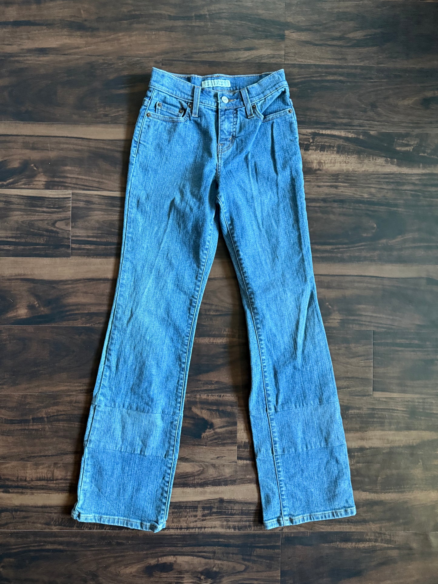 Vintage Y2K Levi’s Slim Boot Cut Flared Denim Jeans- 25x31