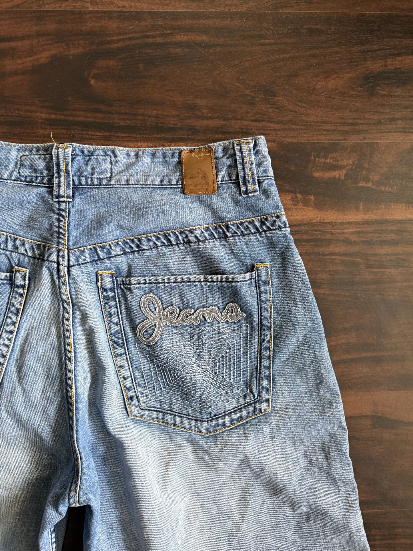 Vintage Y2K Pepe Jeans Embroidered Denim Jean Shorts- 36