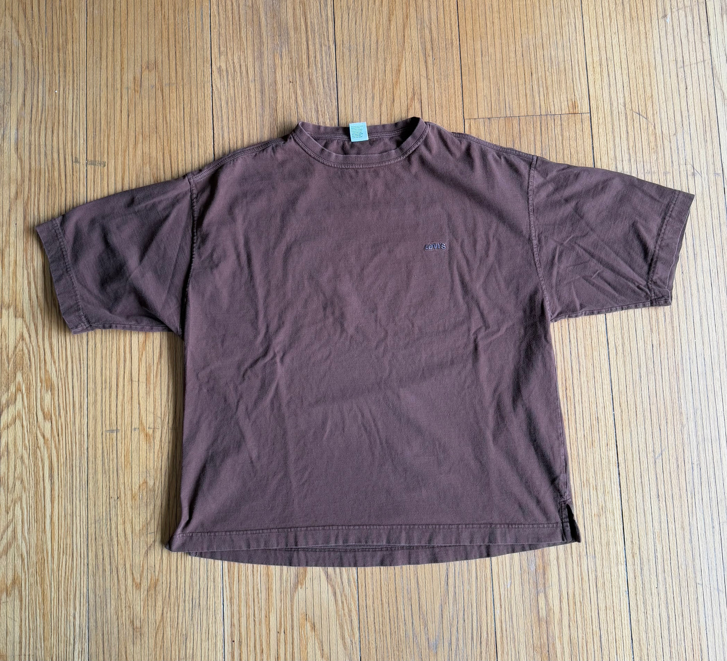 Vintage Levi’s Embroidered Brown T-Shirt- XXL