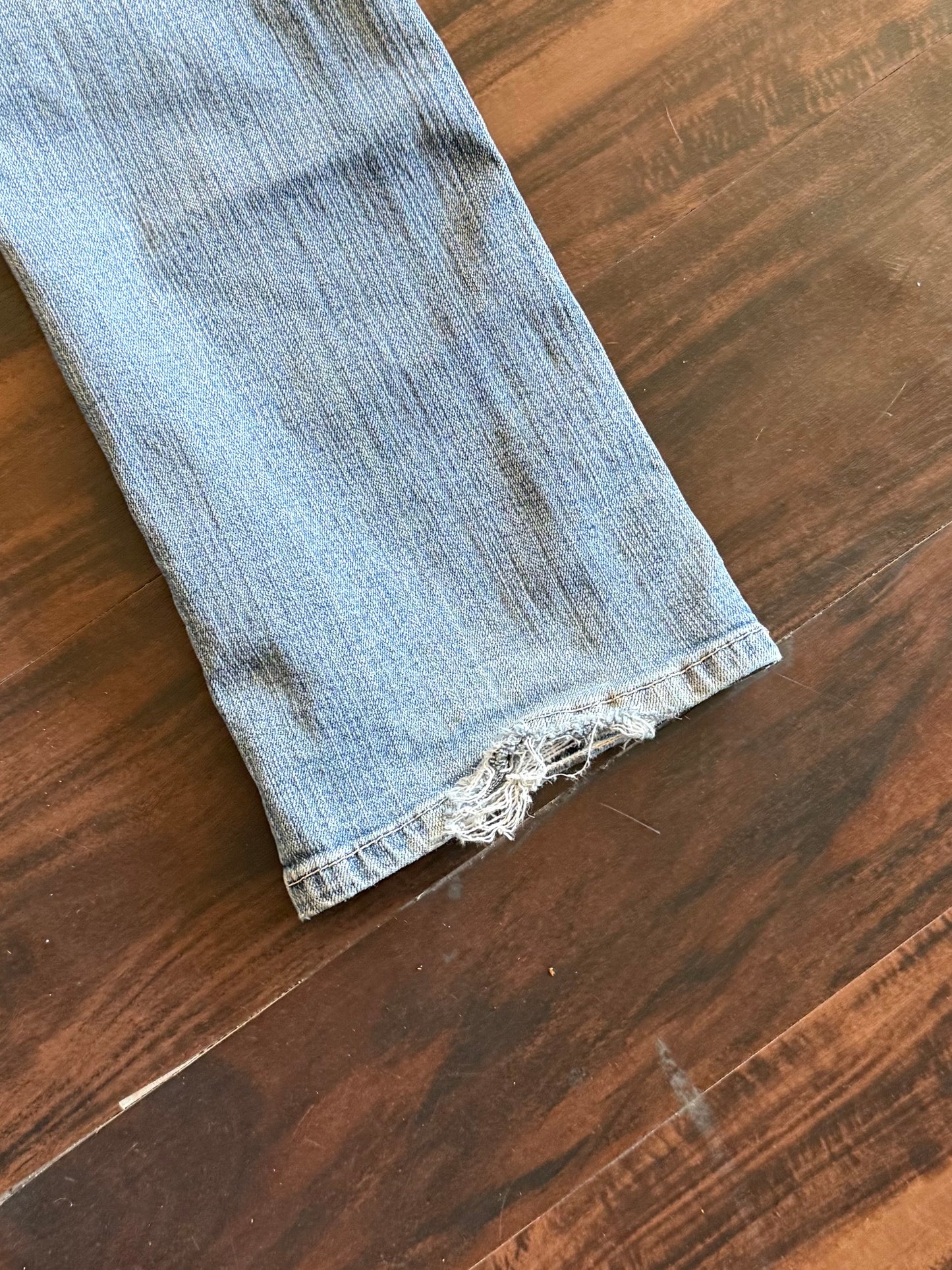 Vintage Y2K Guess Light Wash Flare Denim Jeans- 31x33