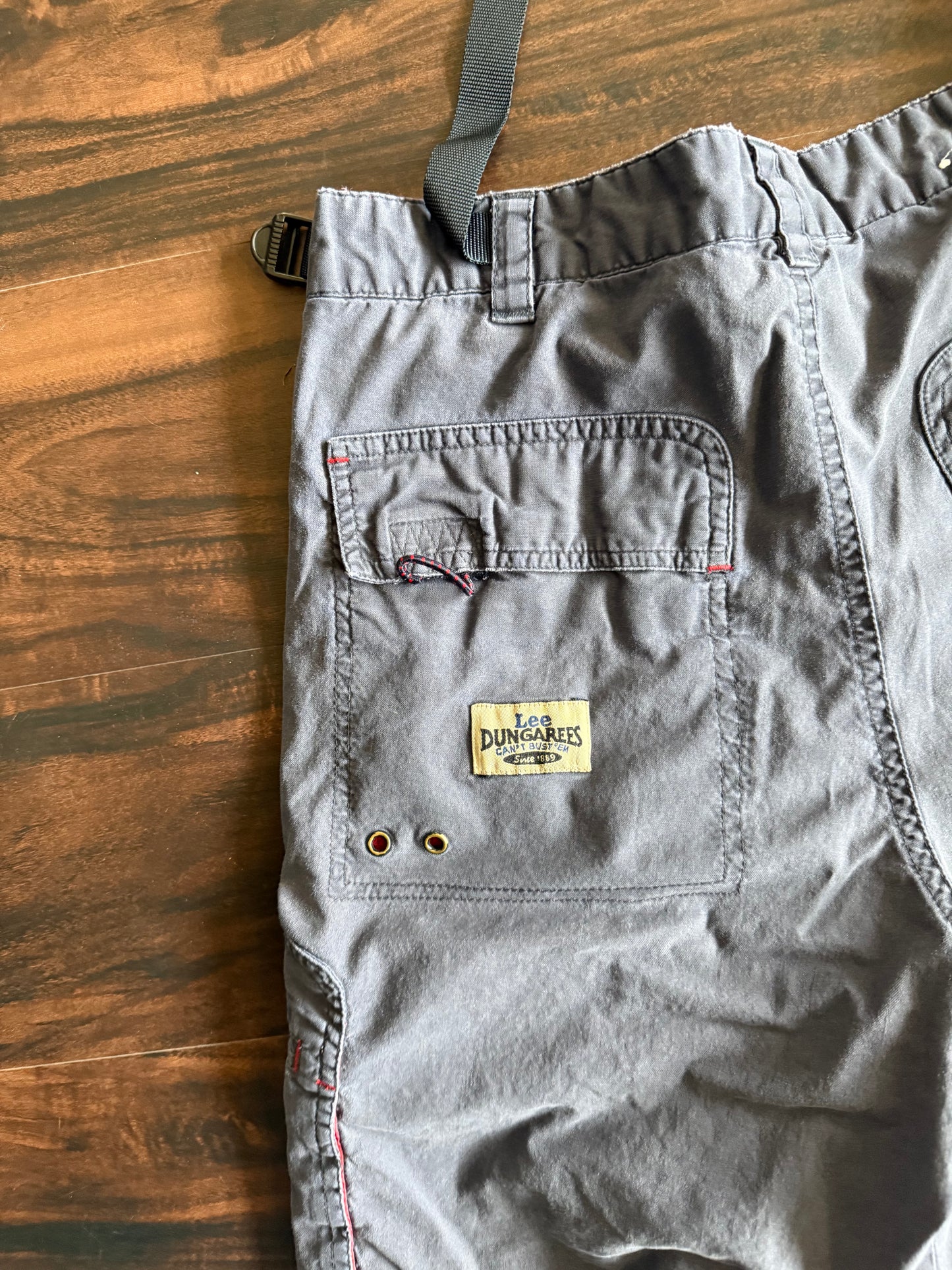 Vintage Y2K Lee Dungarees Navy Blue Cotton Cargo Shorts- 30