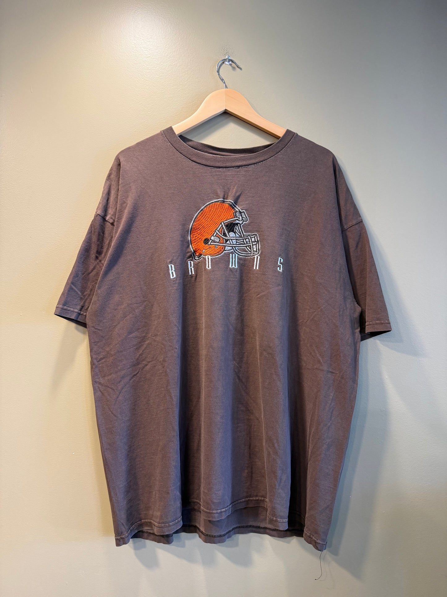 Vintage Cleveland Browns Embroidered Helmet T-Shirt- XXL